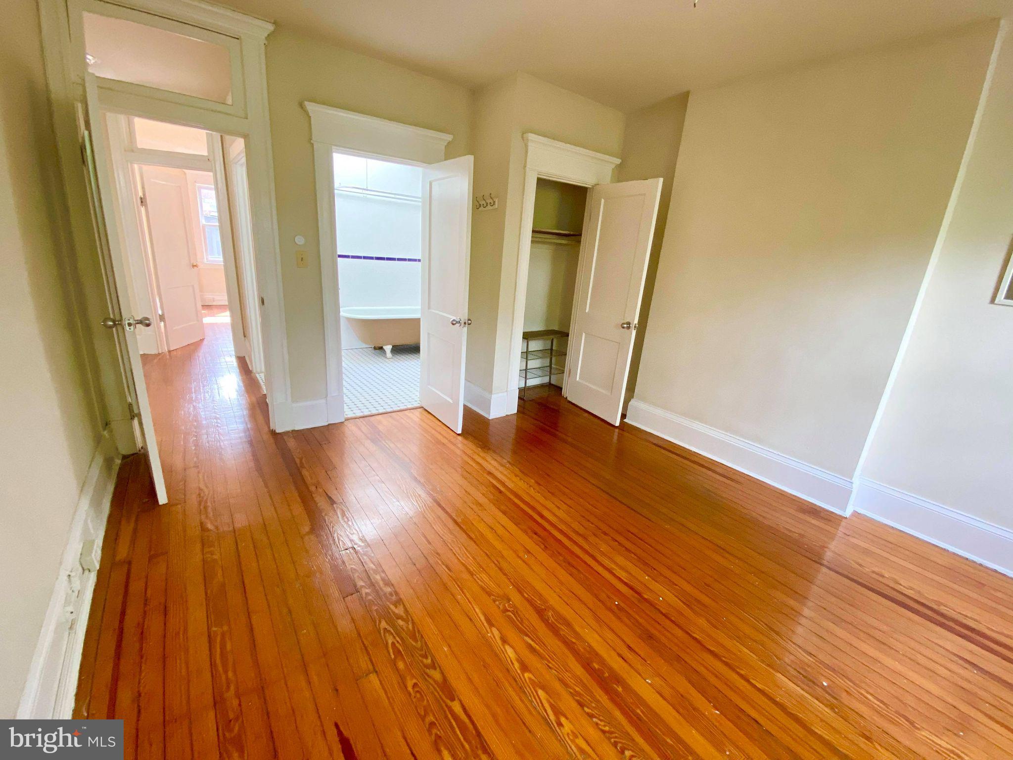 OAKENSHAWE - Residential