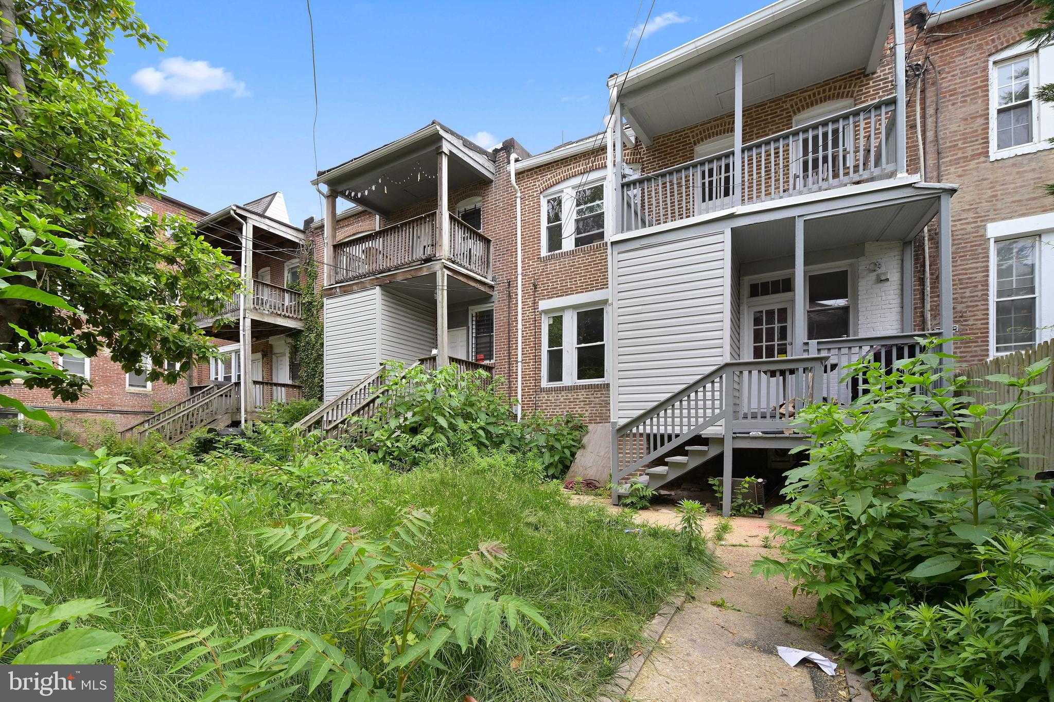 OAKENSHAWE - Residential