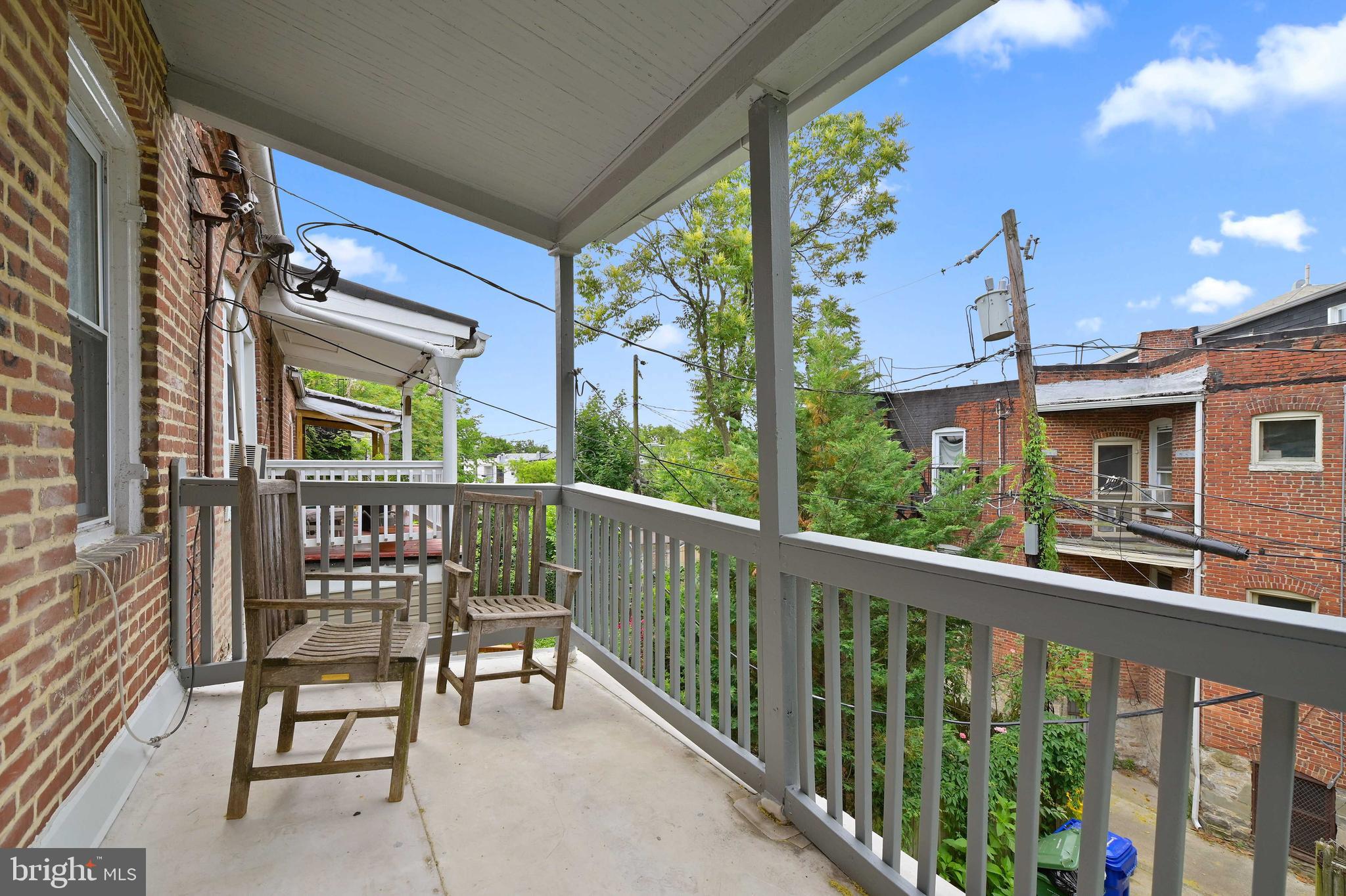 OAKENSHAWE - Residential