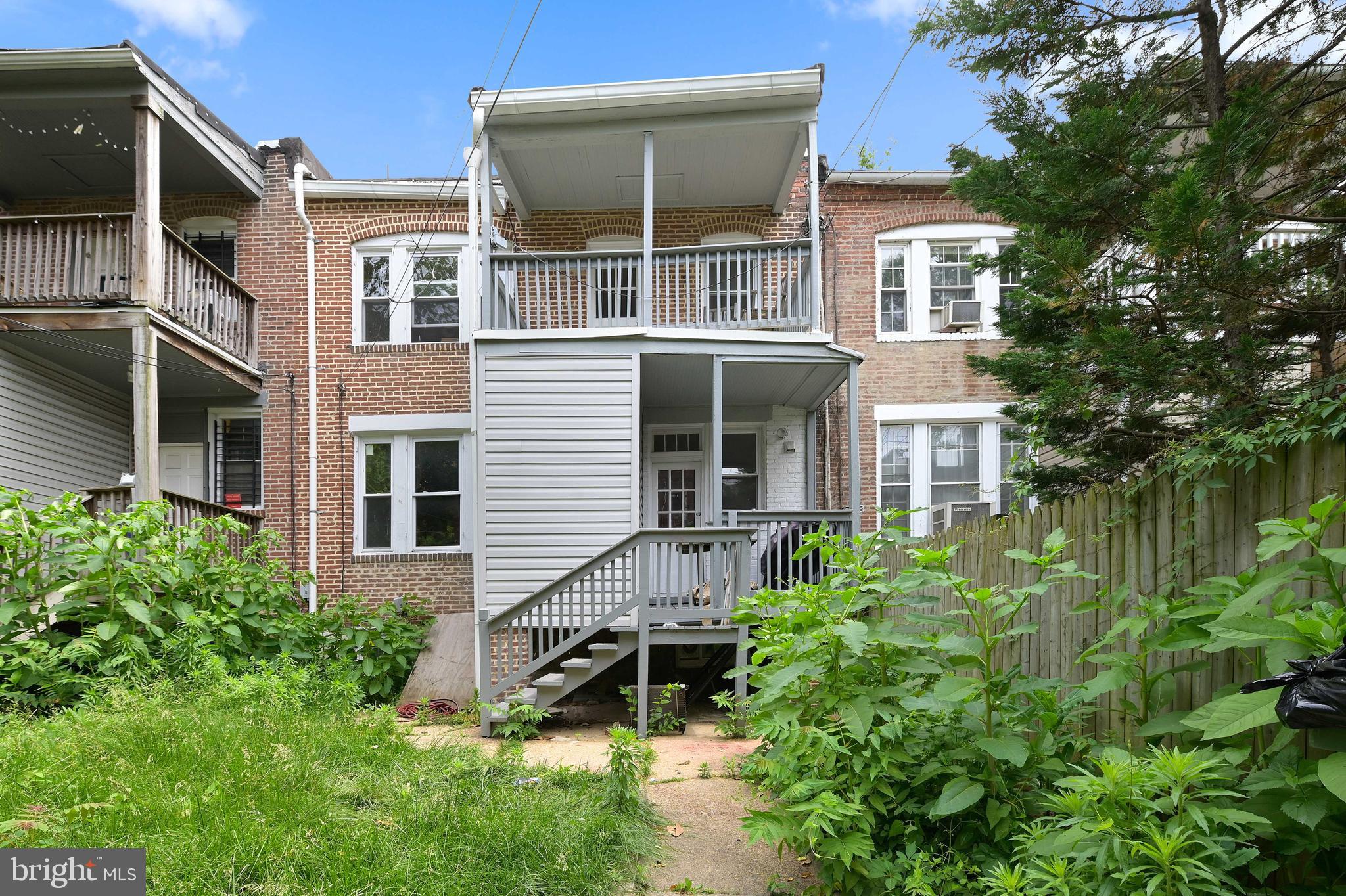 OAKENSHAWE - Residential