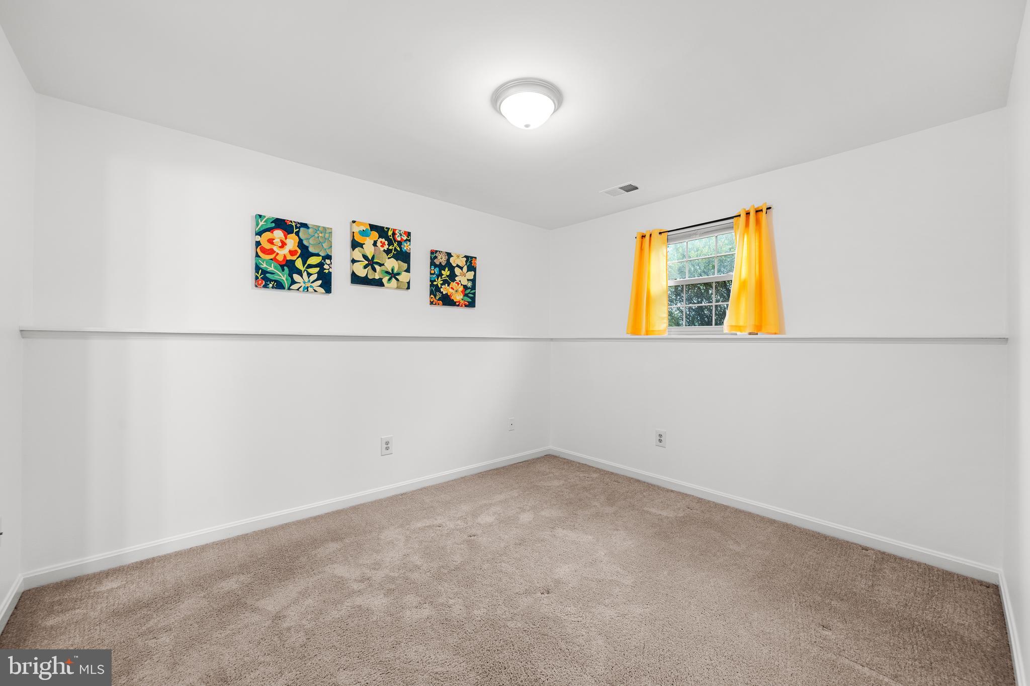 QUAIL HOLLOW - Residential