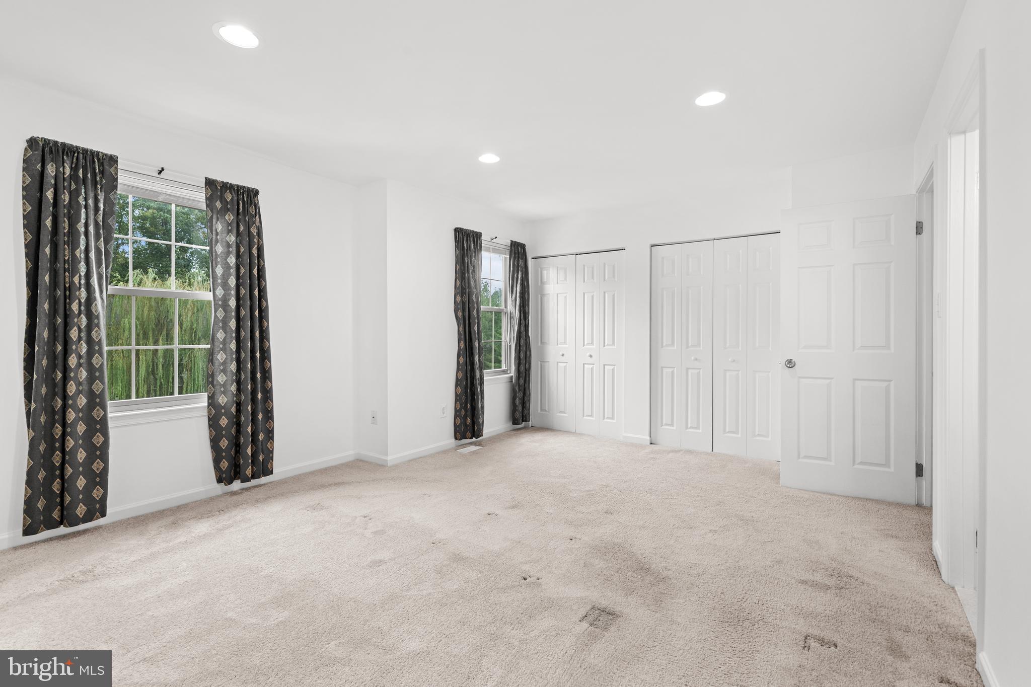 QUAIL HOLLOW - Residential