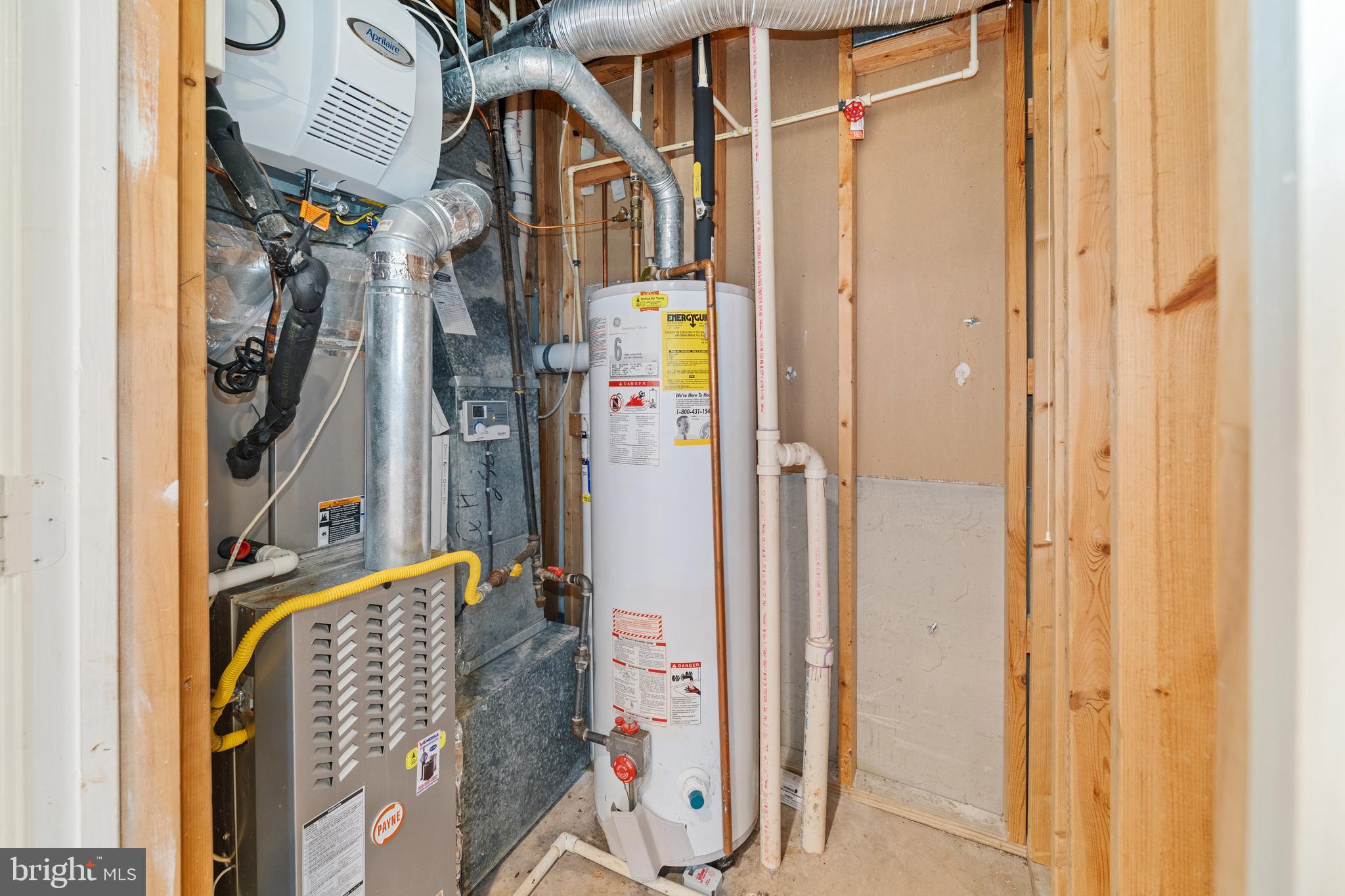 QUAIL HOLLOW - Residential