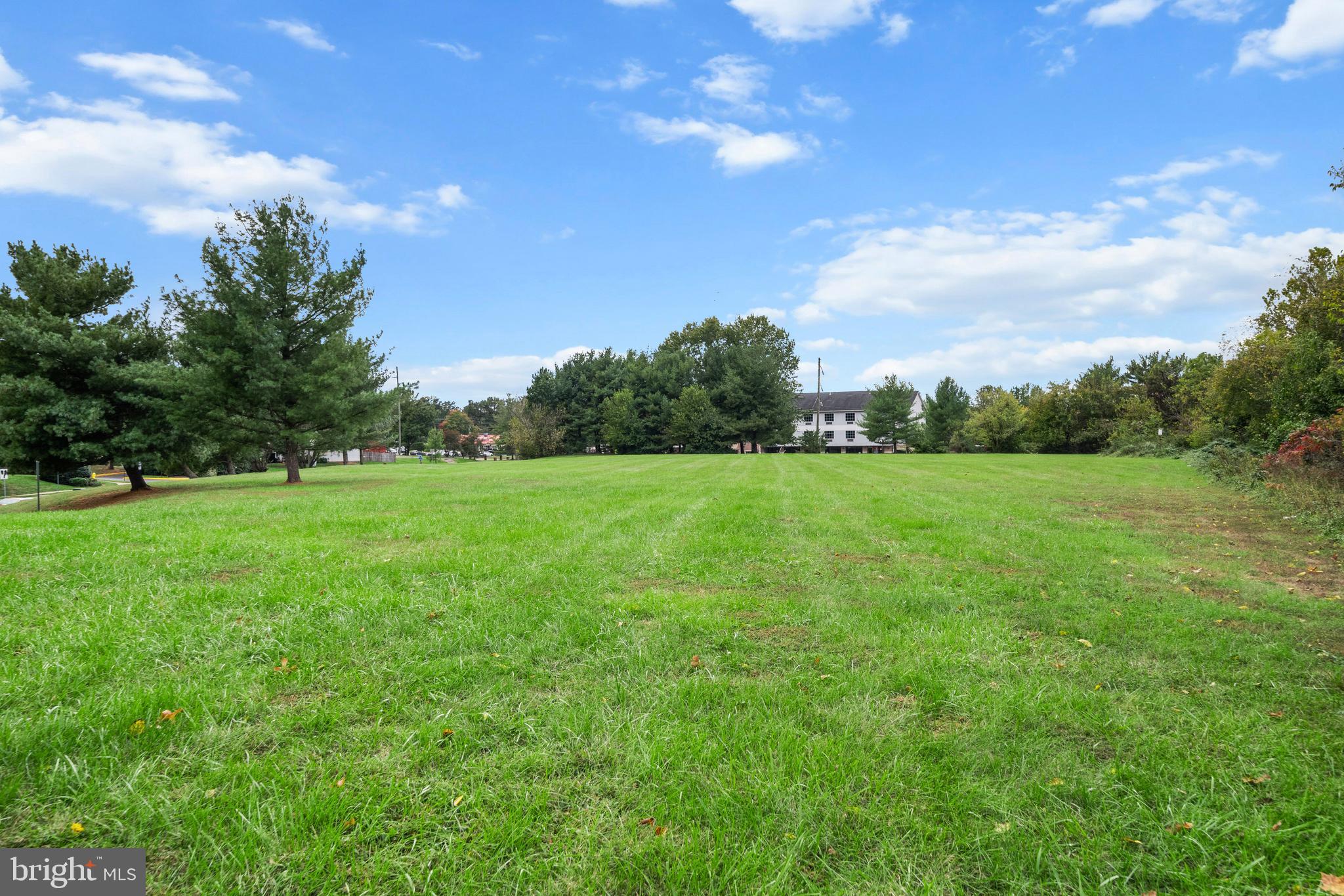 QUAIL HOLLOW - Residential