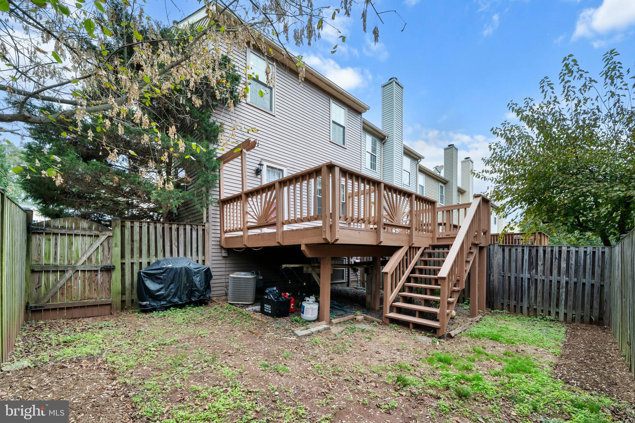 QUAIL HOLLOW - Residential