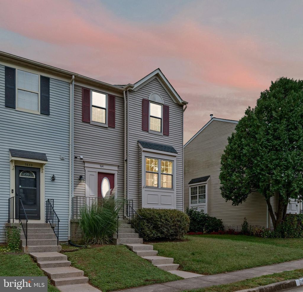 Photo of 7641 Chadds Landing Way, MANASSAS, VA 20111 (MLS # VAPW2103650)