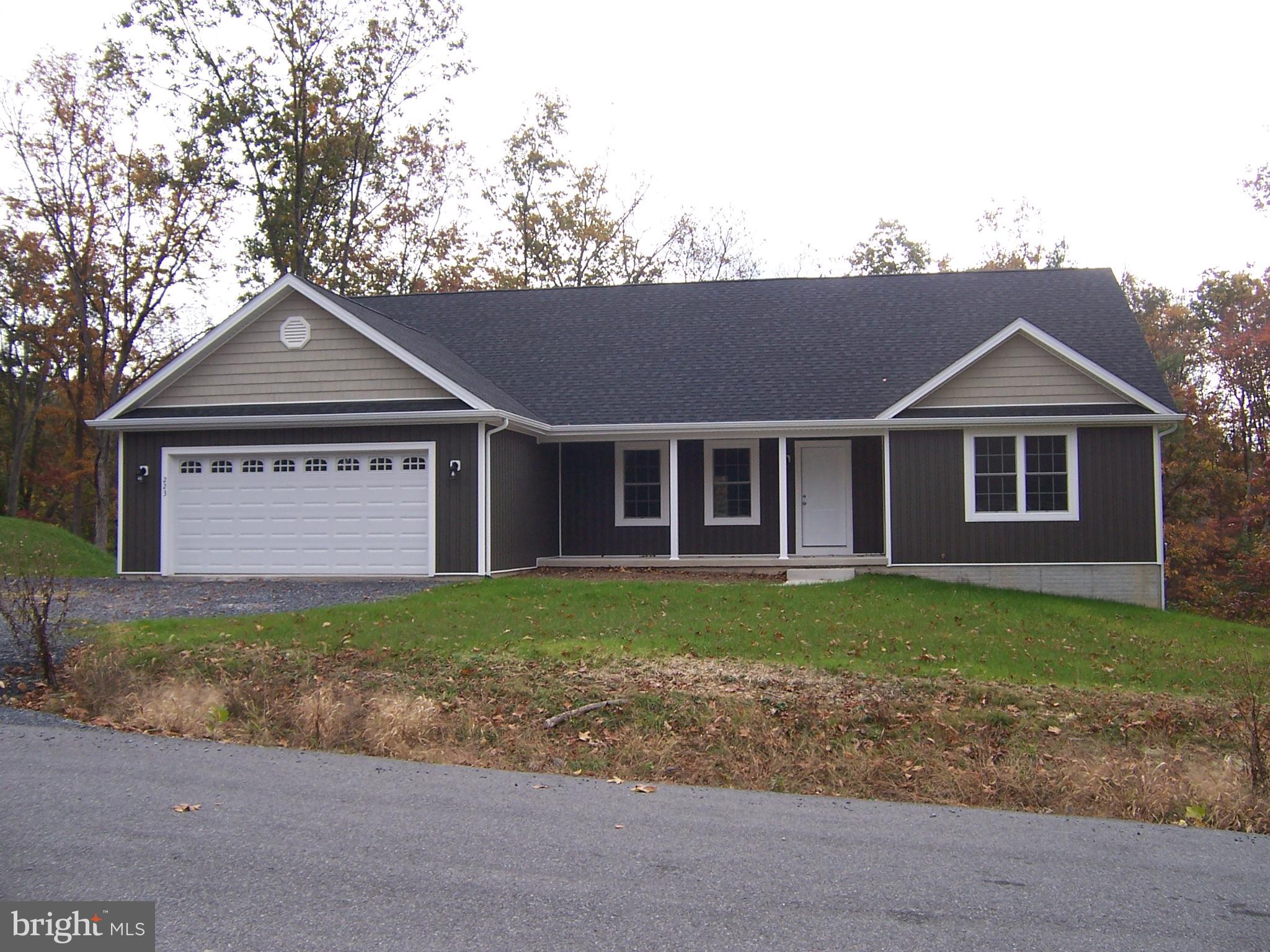 FAIRVIEW OAKS - Residential