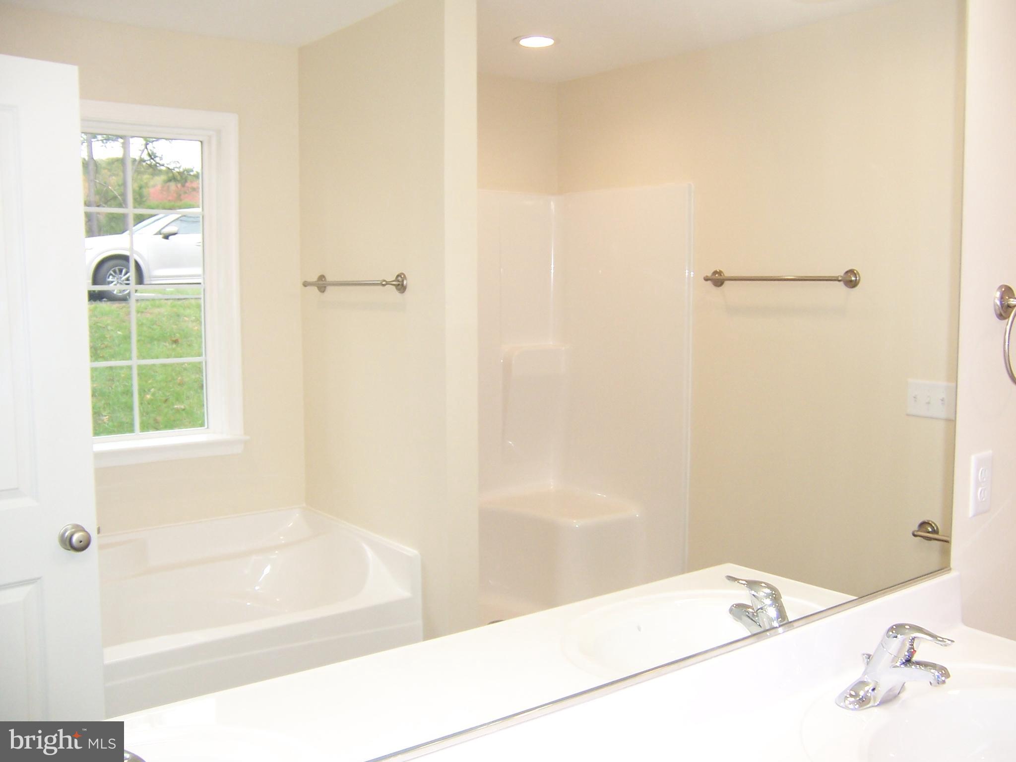 FAIRVIEW OAKS - Residential