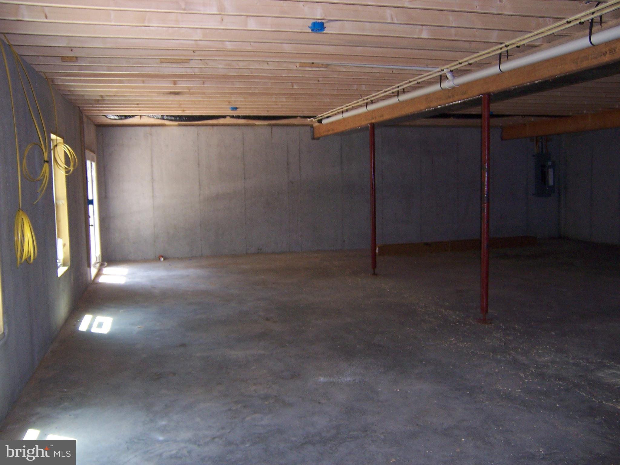 FAIRVIEW OAKS - Residential