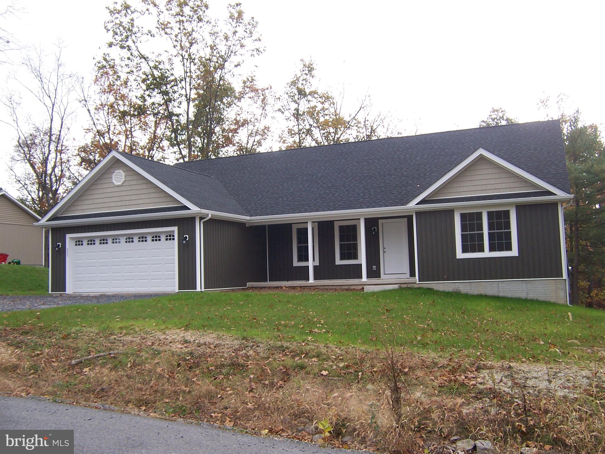 FAIRVIEW OAKS - Residential