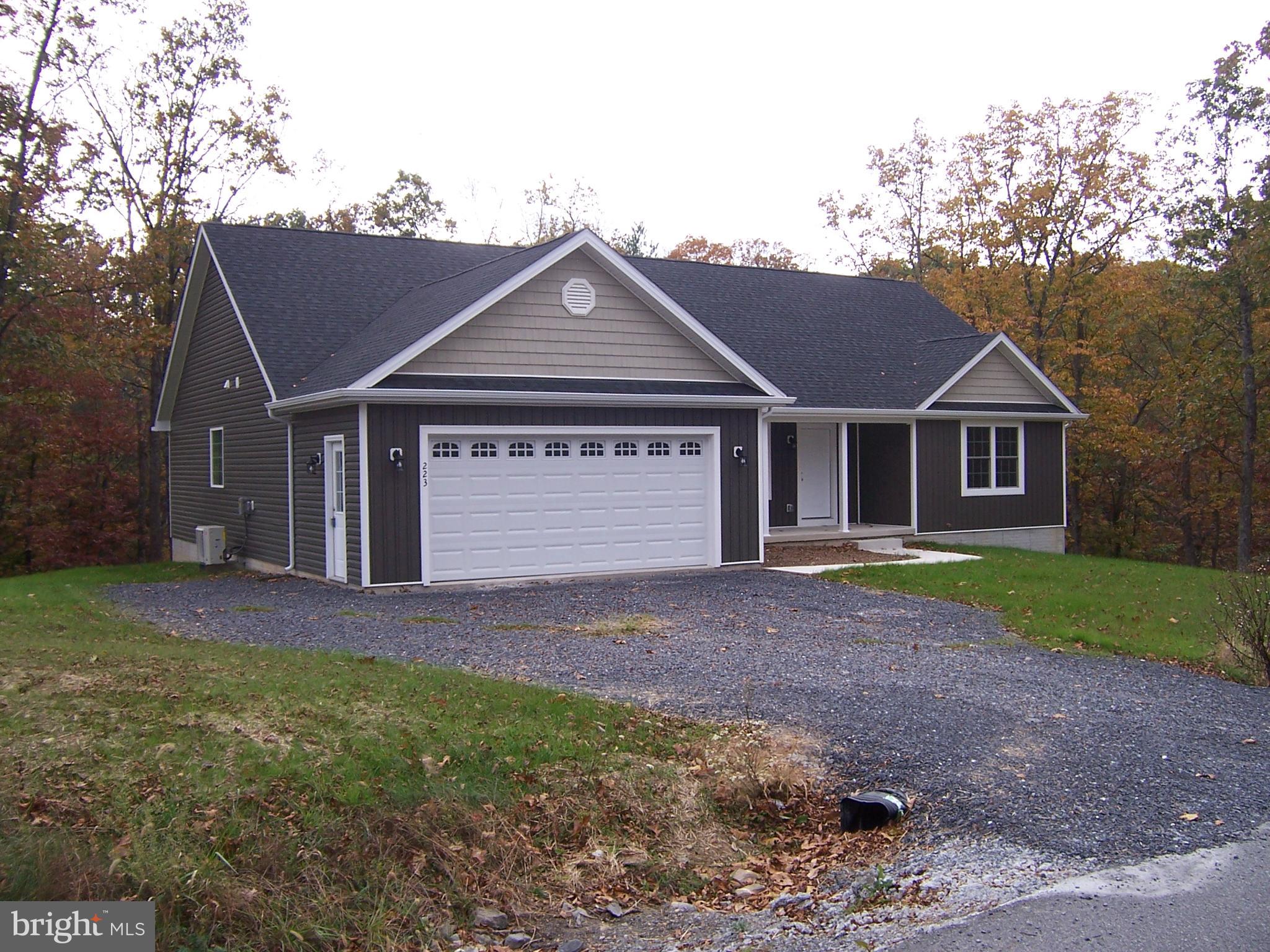 FAIRVIEW OAKS - Residential