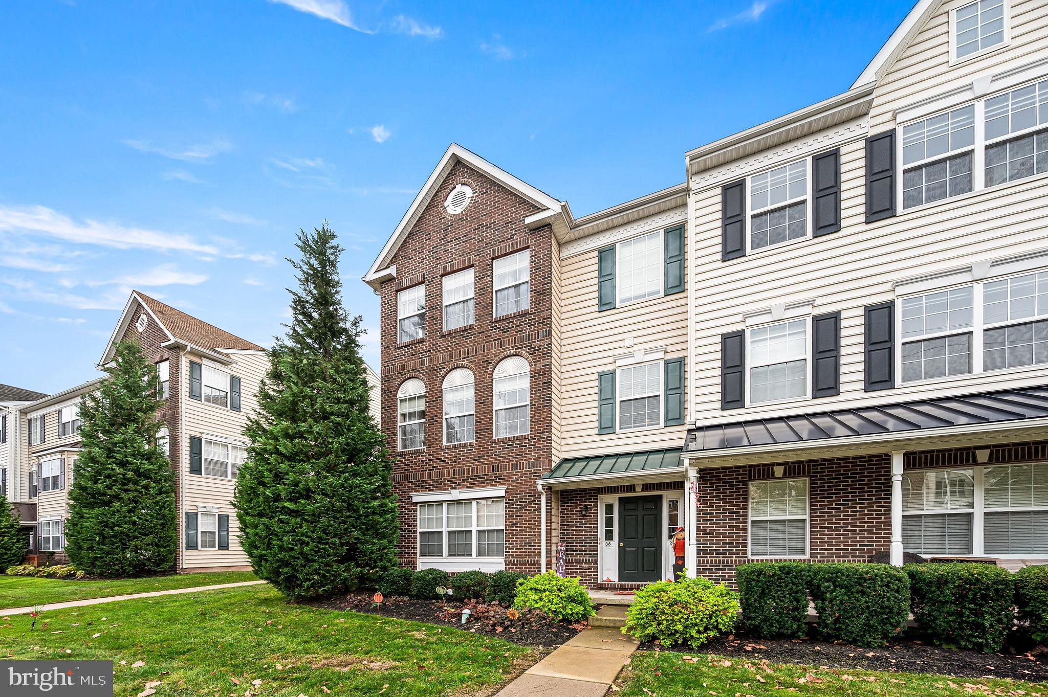 38 N SCHOOL LANE