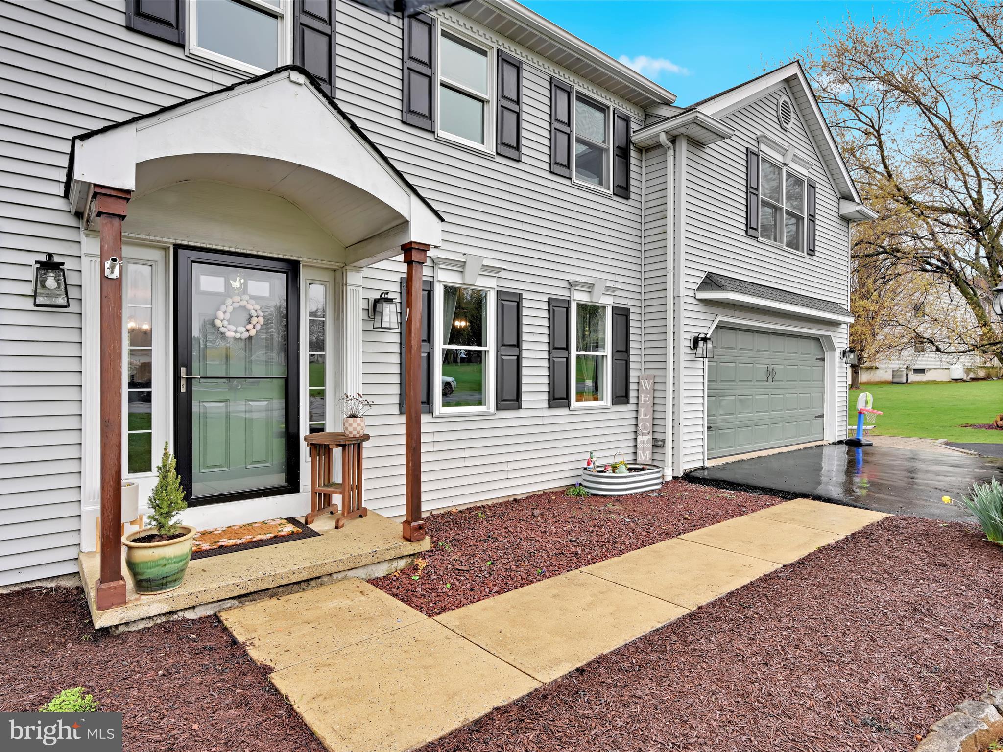 643 MEADOW HILL DRIVE