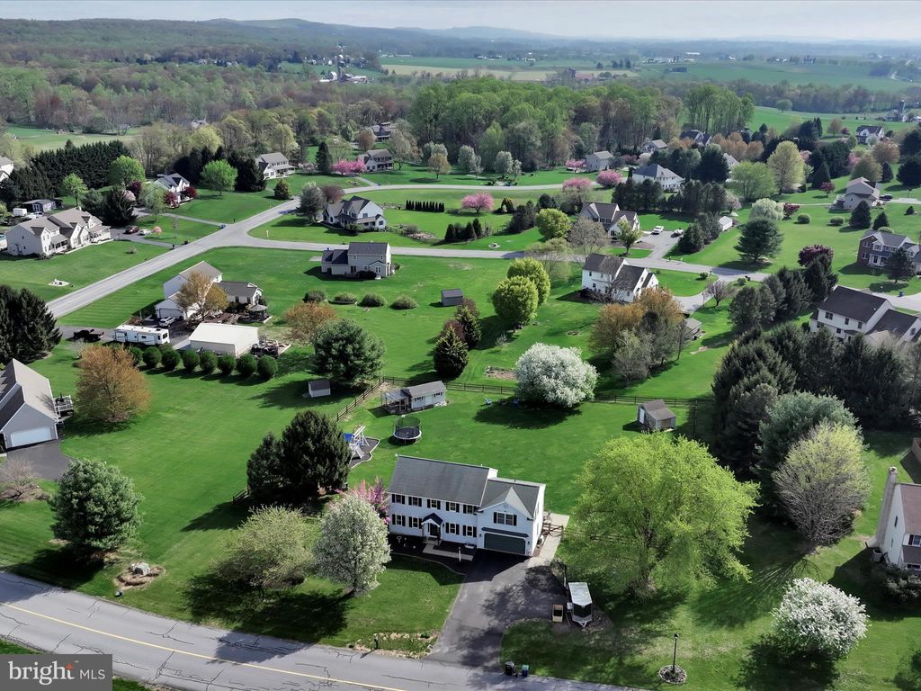 Photo of 643 Meadow Hill Drive, NARVON, PA 17555 (MLS # PALA2066504)