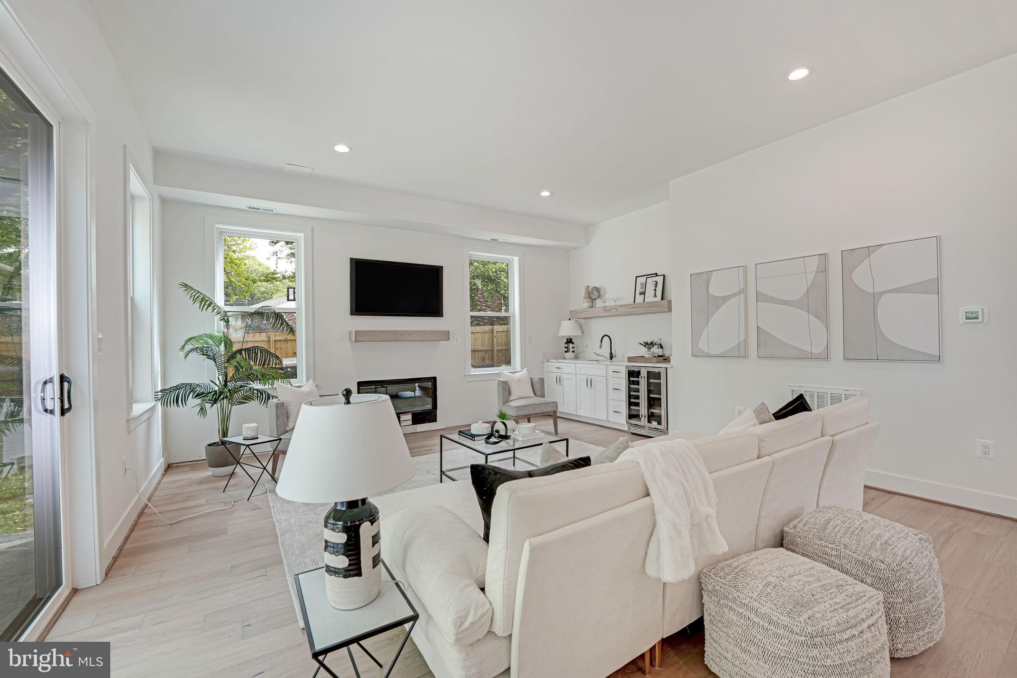 RAVENSWORTH - Residential