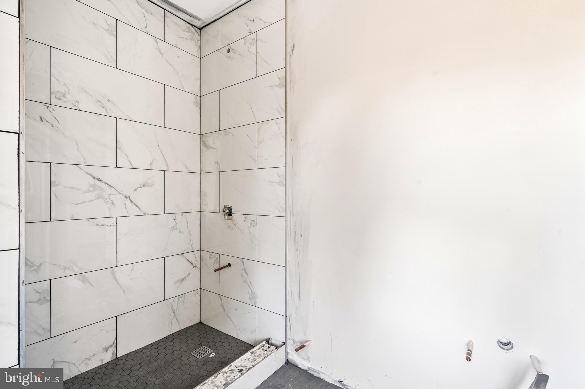 NEW CASTLE - Residential