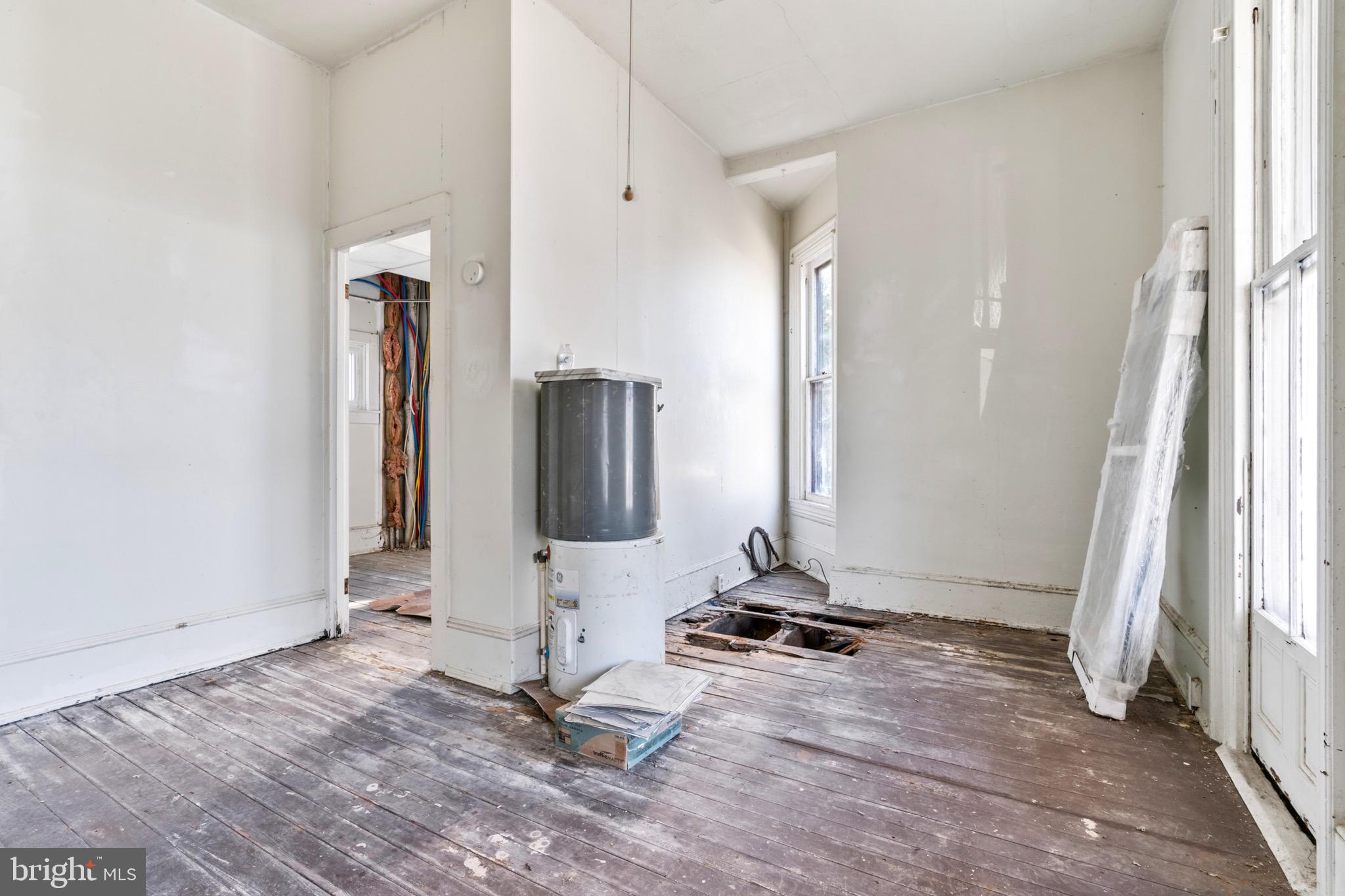 NEW CASTLE - Residential