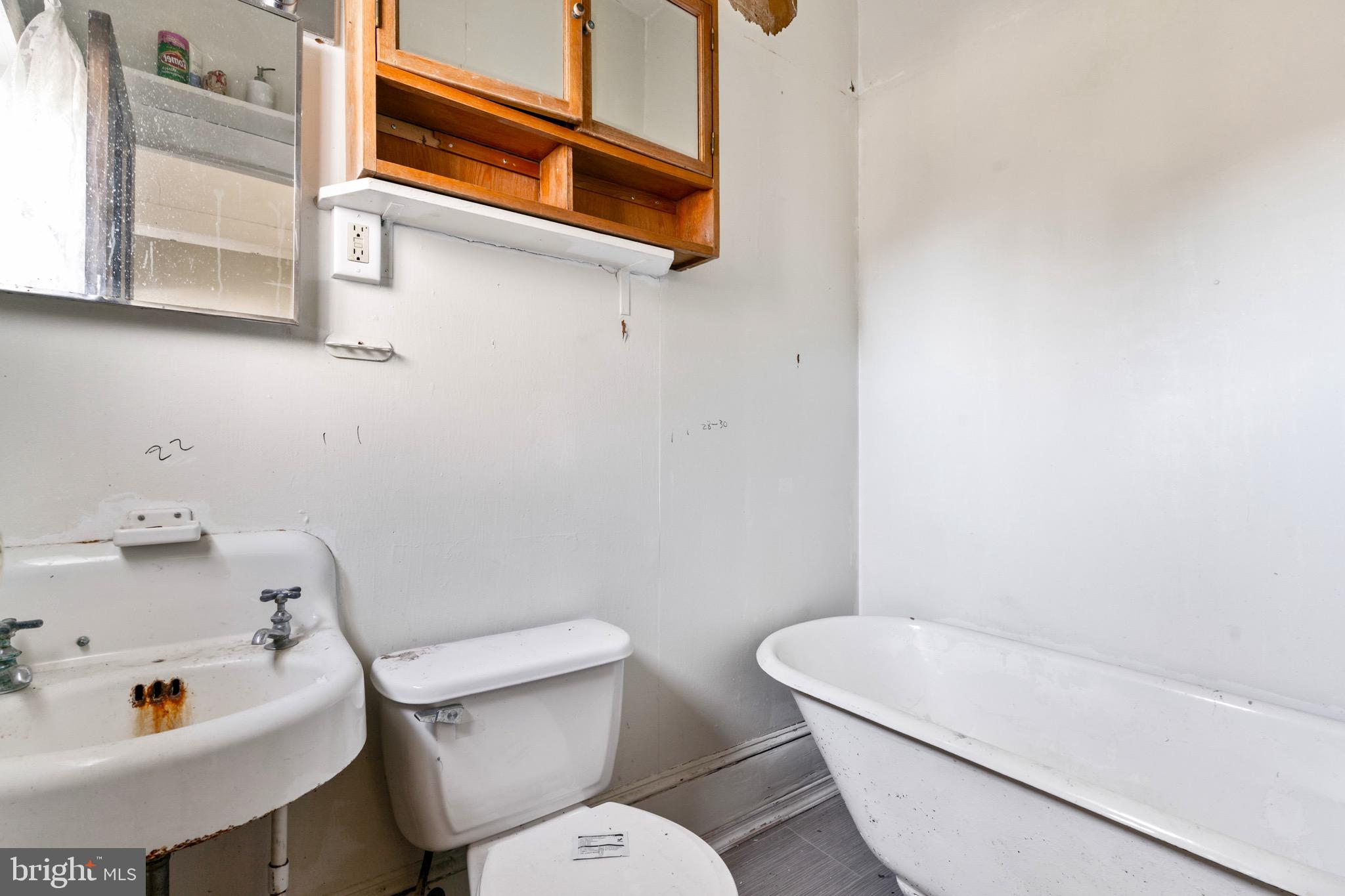 NEW CASTLE - Residential