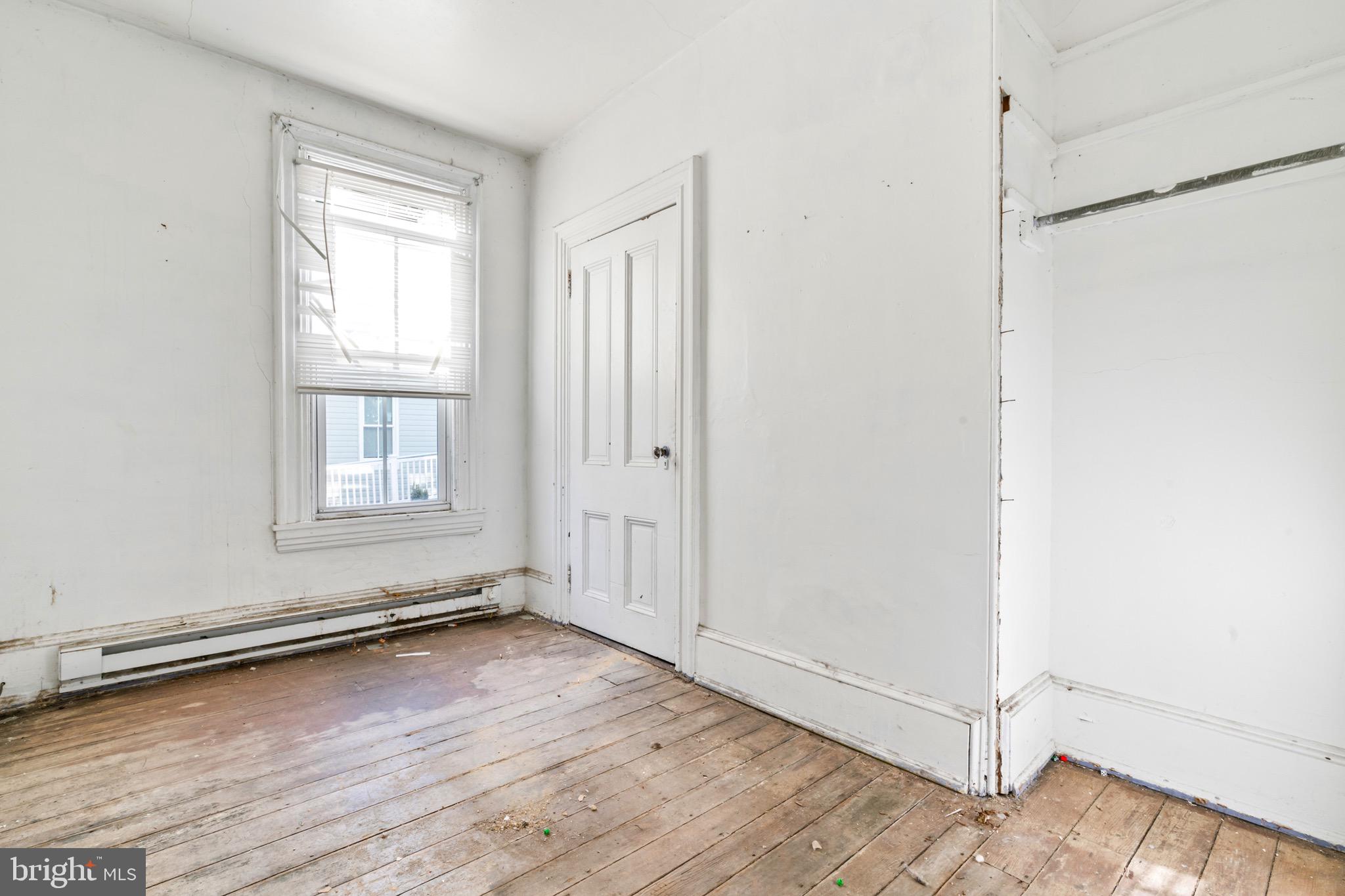 NEW CASTLE - Residential