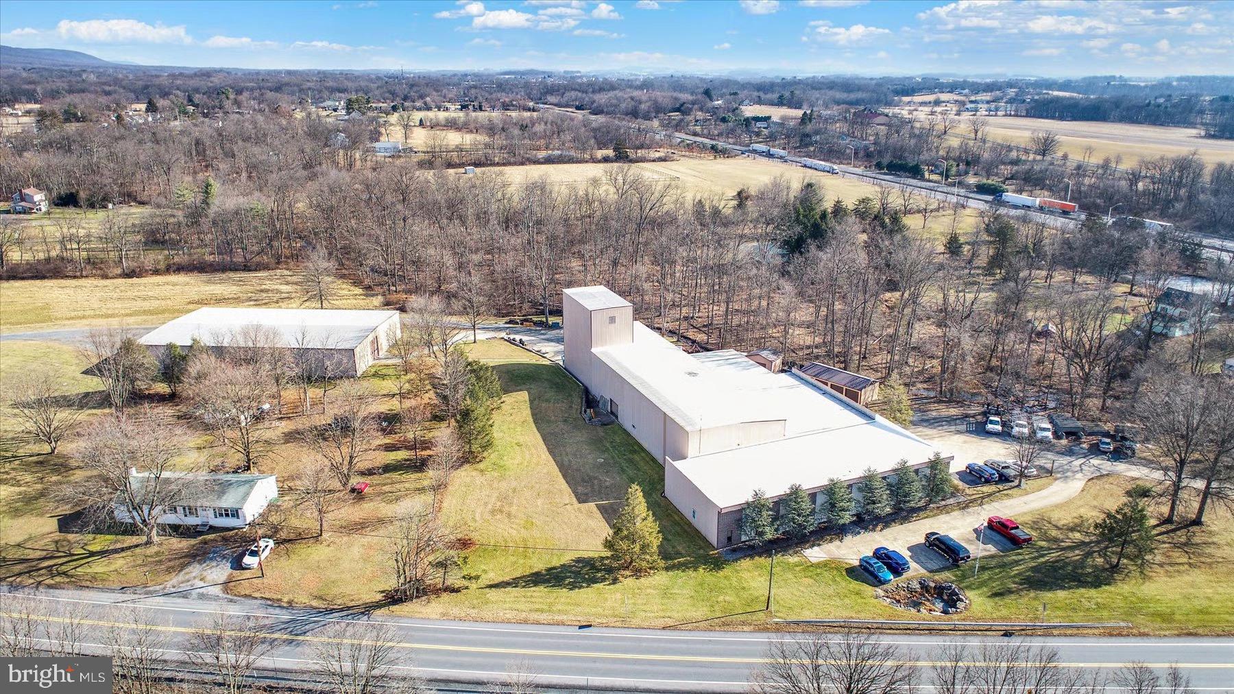 5811 FOUR POINT ROAD