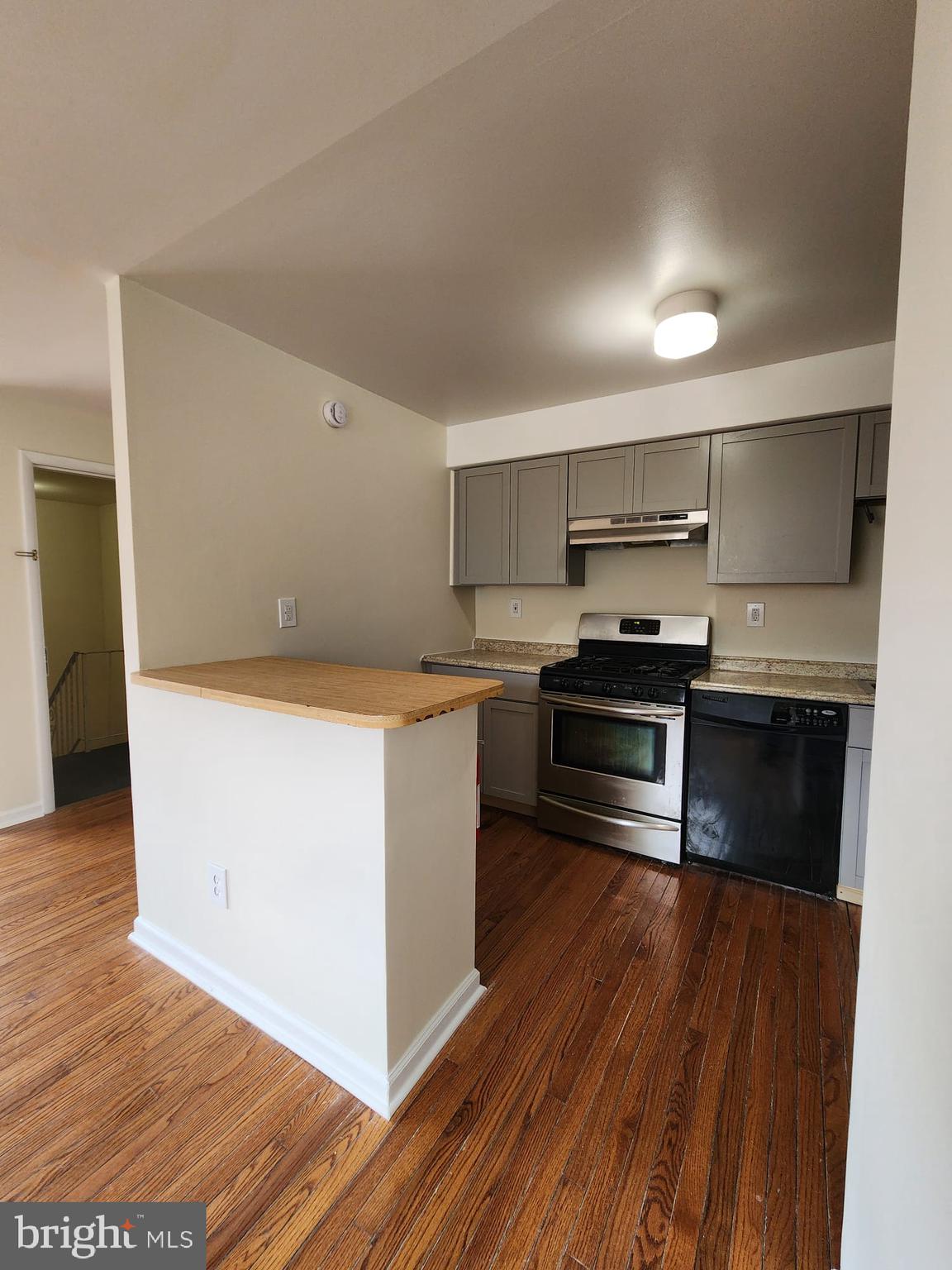 MEADOWBROOK - Residential Lease