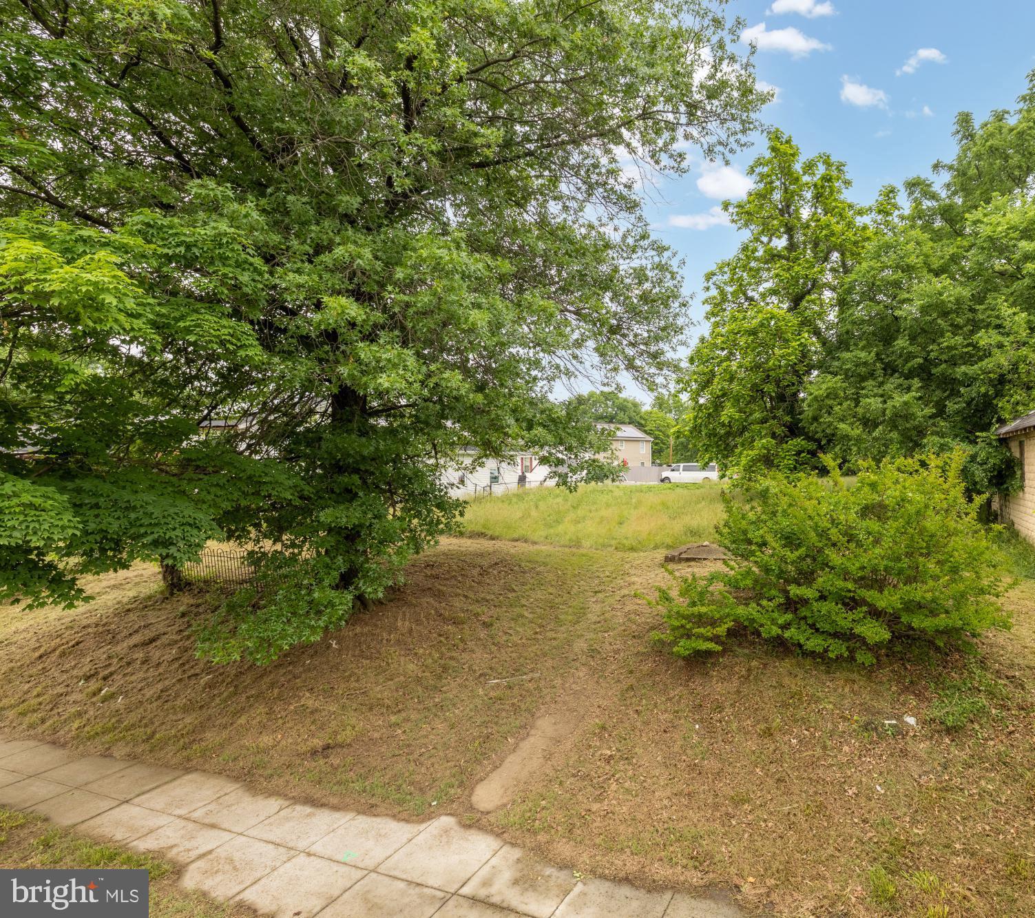 4336 DOUGLAS STREET NE