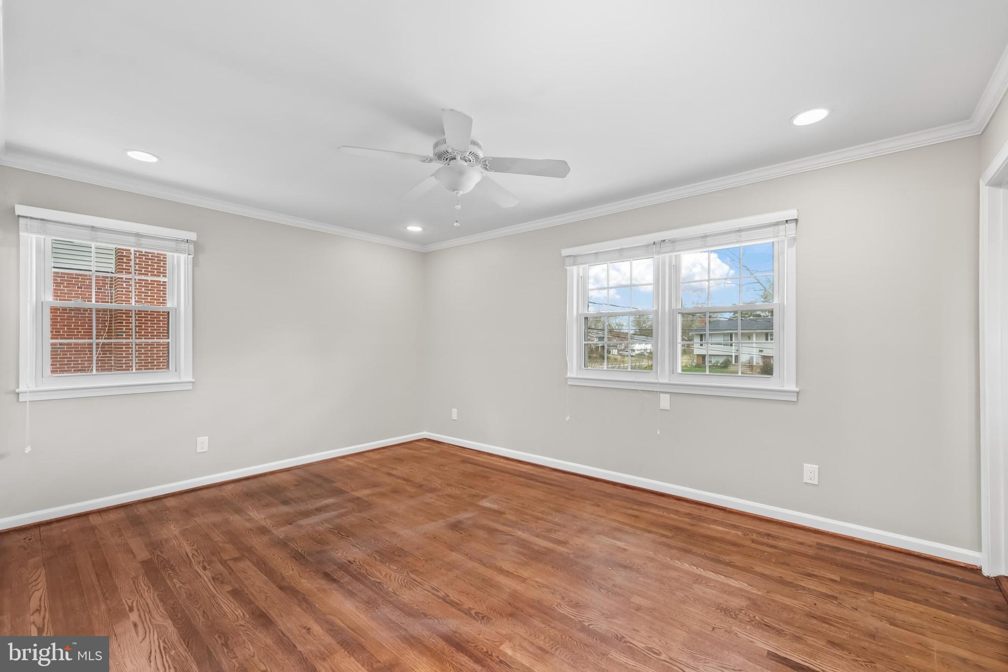 RIVERSIDE ESTATES - Residential