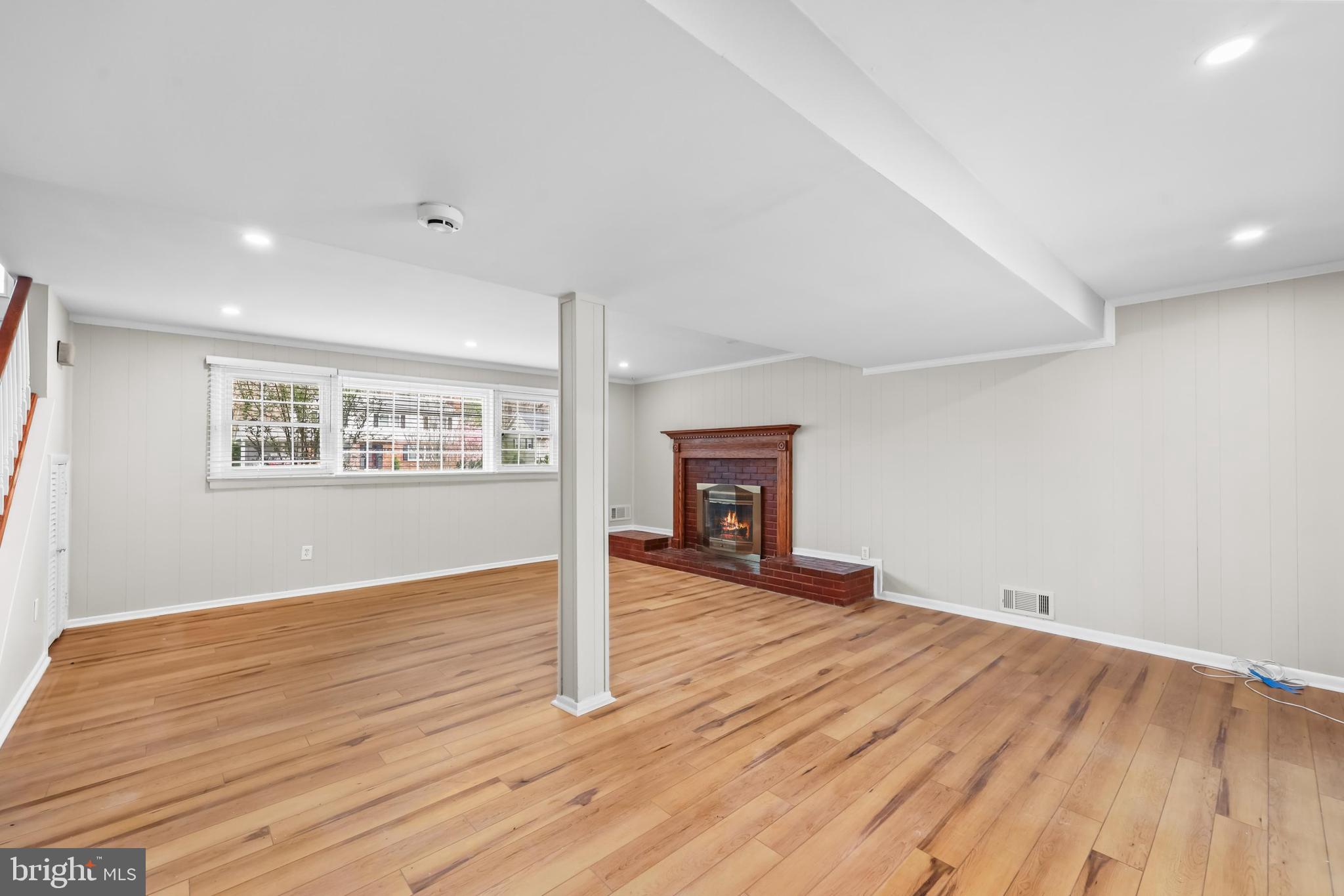 RIVERSIDE ESTATES - Residential