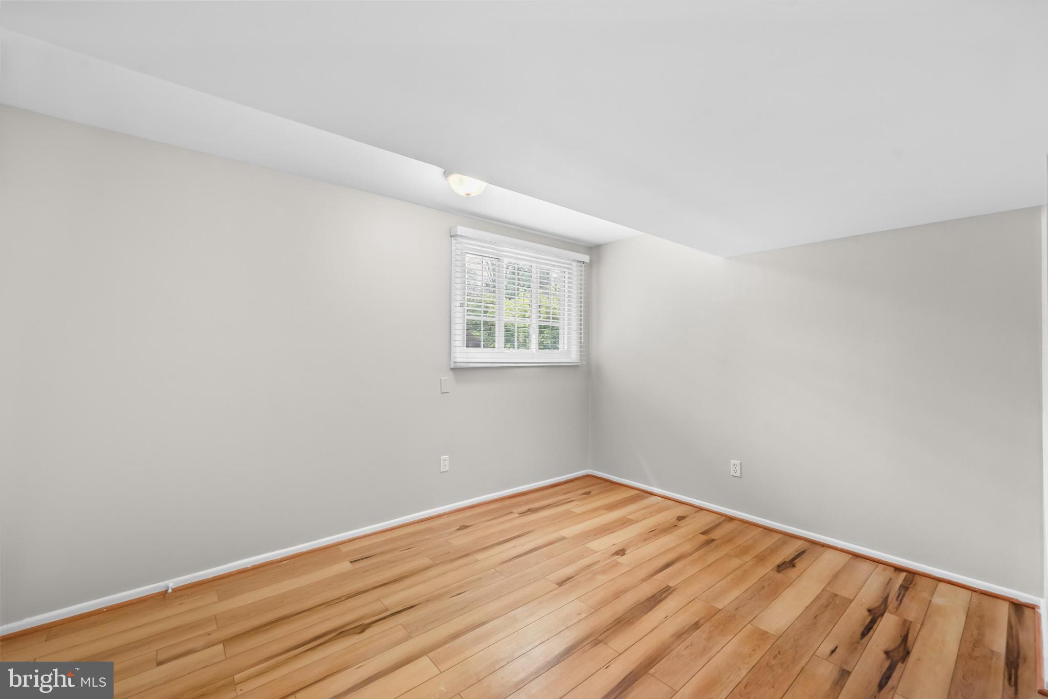 RIVERSIDE ESTATES - Residential