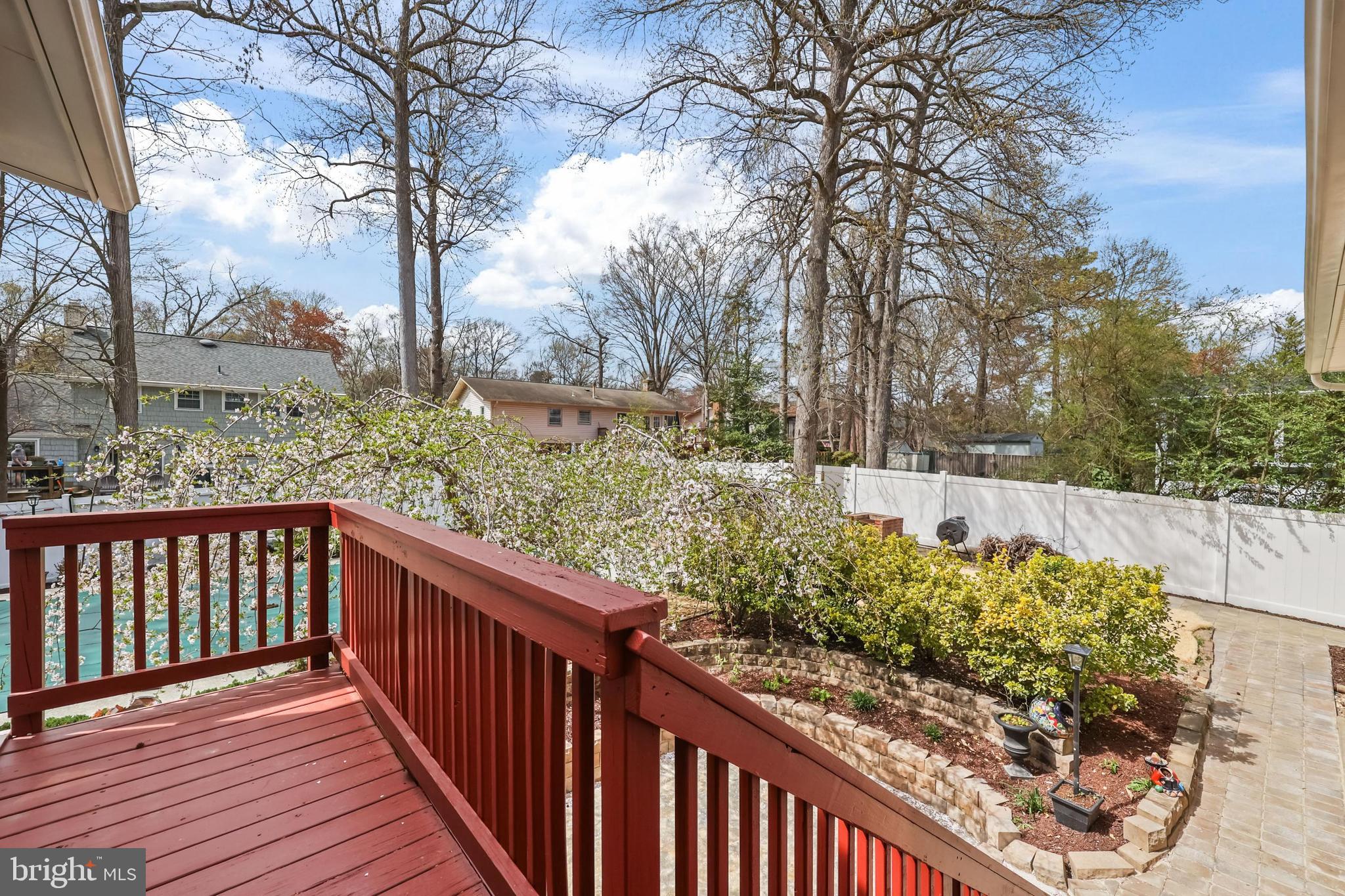 RIVERSIDE ESTATES - Residential