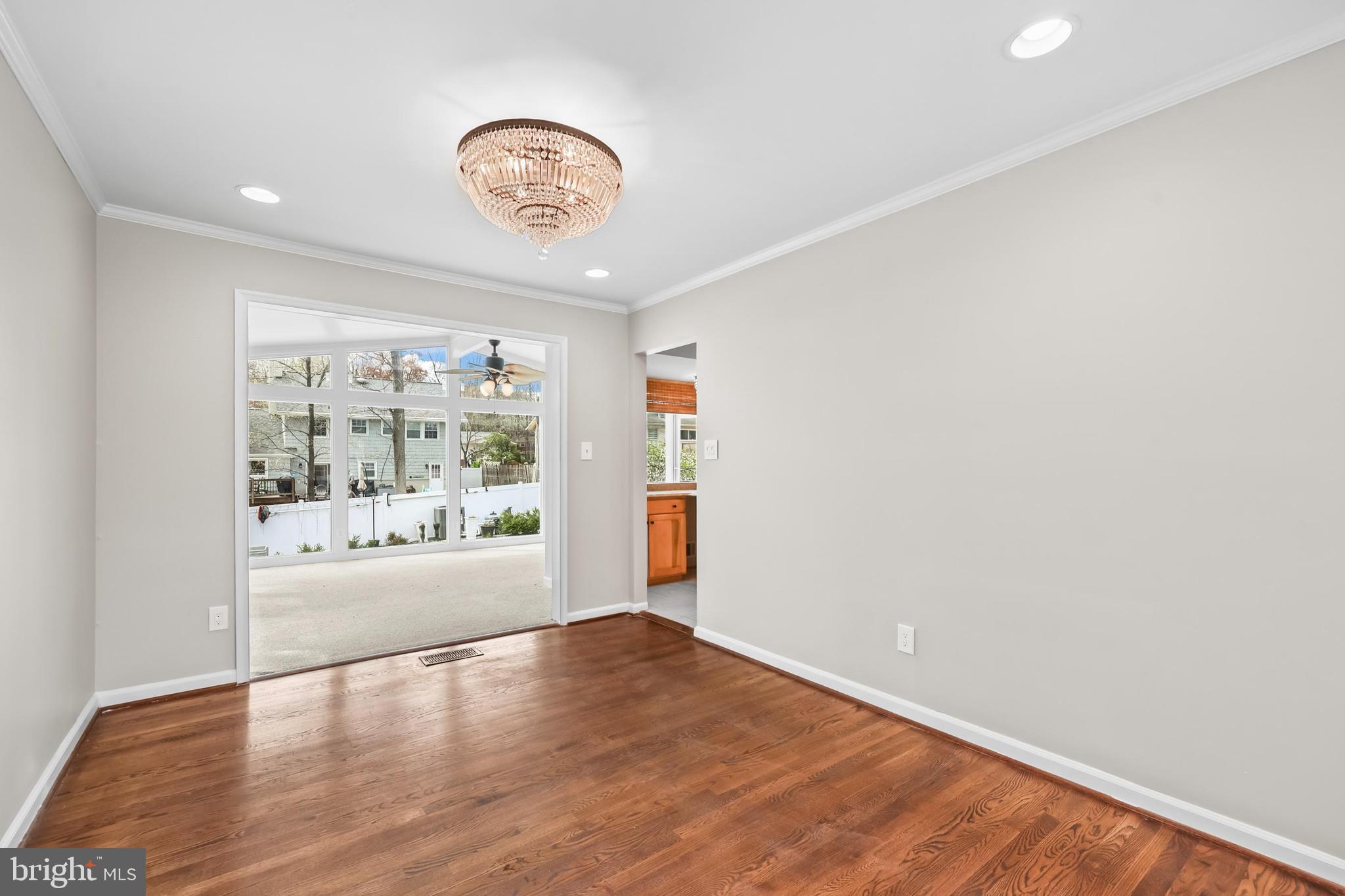 RIVERSIDE ESTATES - Residential