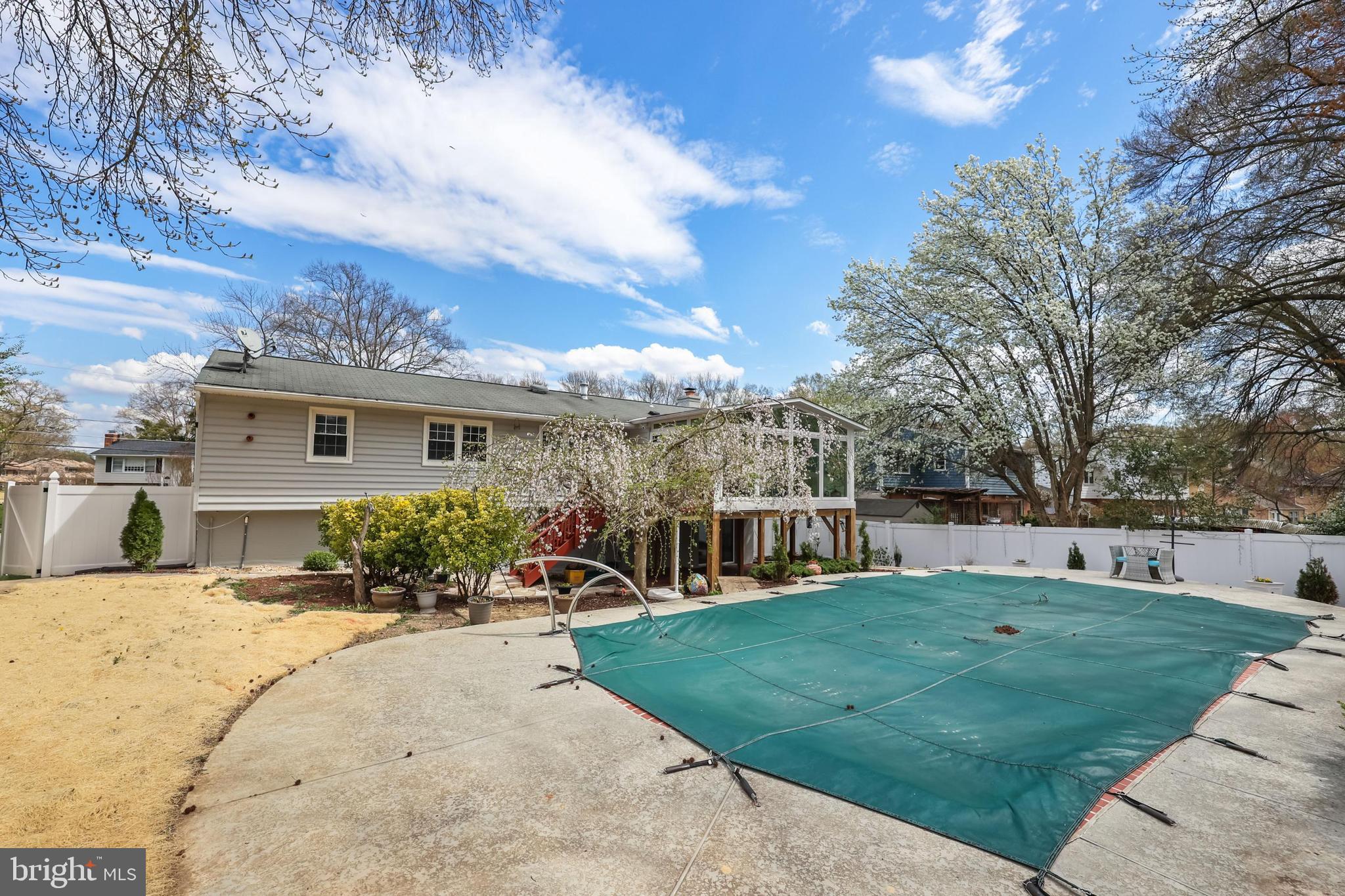 RIVERSIDE ESTATES - Residential