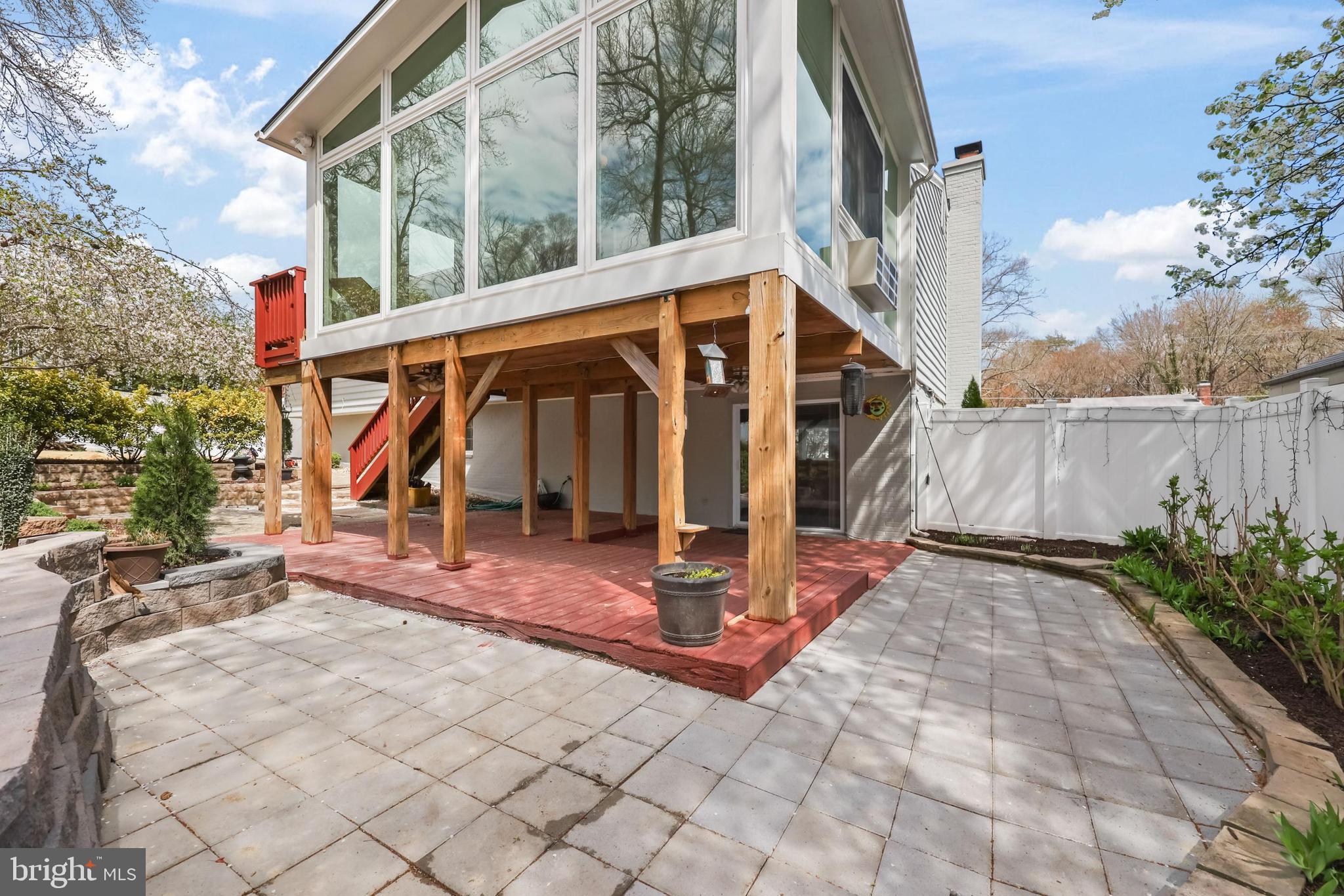 RIVERSIDE ESTATES - Residential