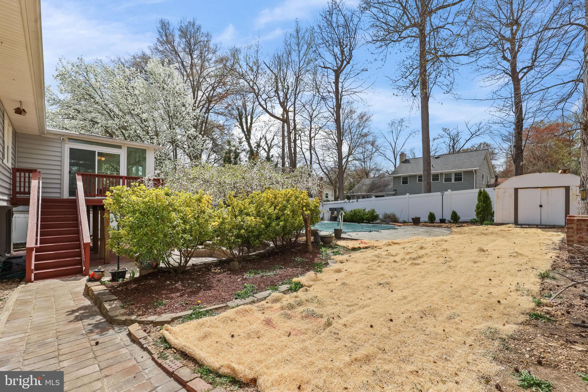 RIVERSIDE ESTATES - Residential