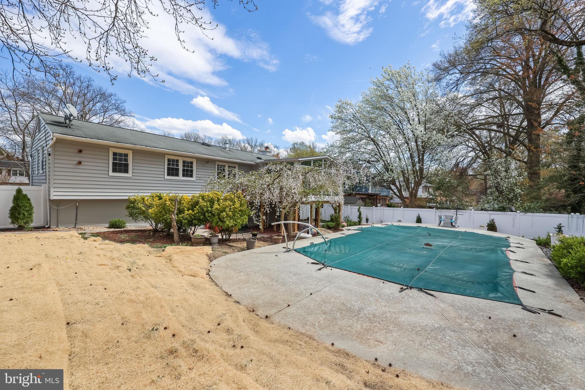 RIVERSIDE ESTATES - Residential