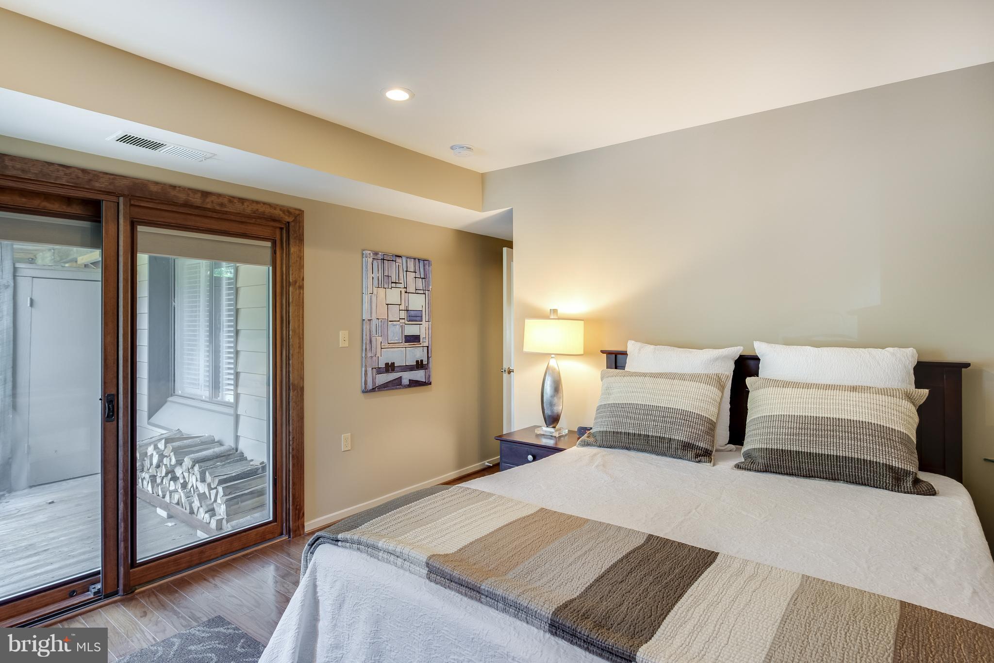 THE POINT CONDO - Residential