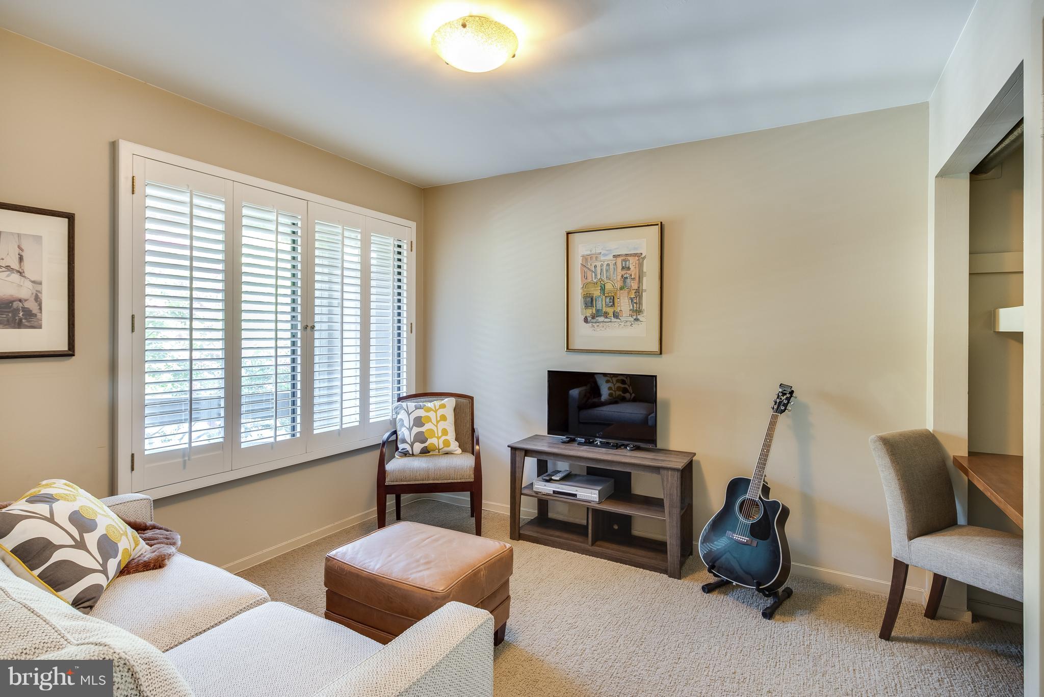 THE POINT CONDO - Residential