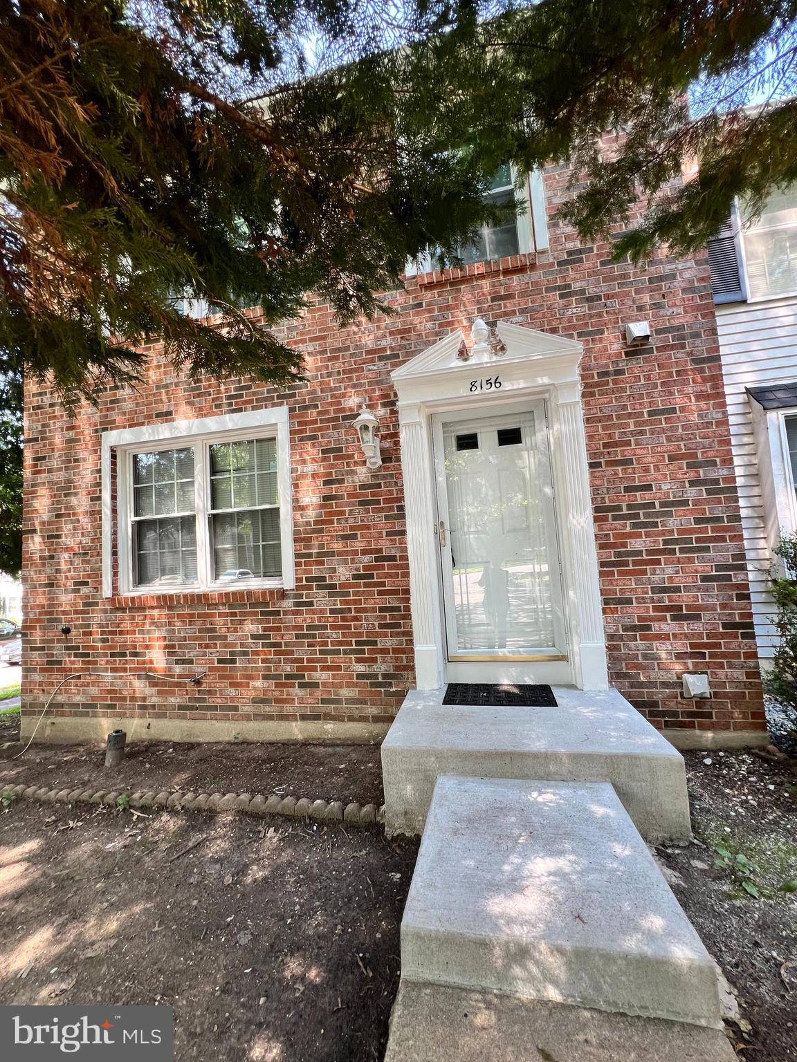 NEWINGTON FOREST - Residential Lease