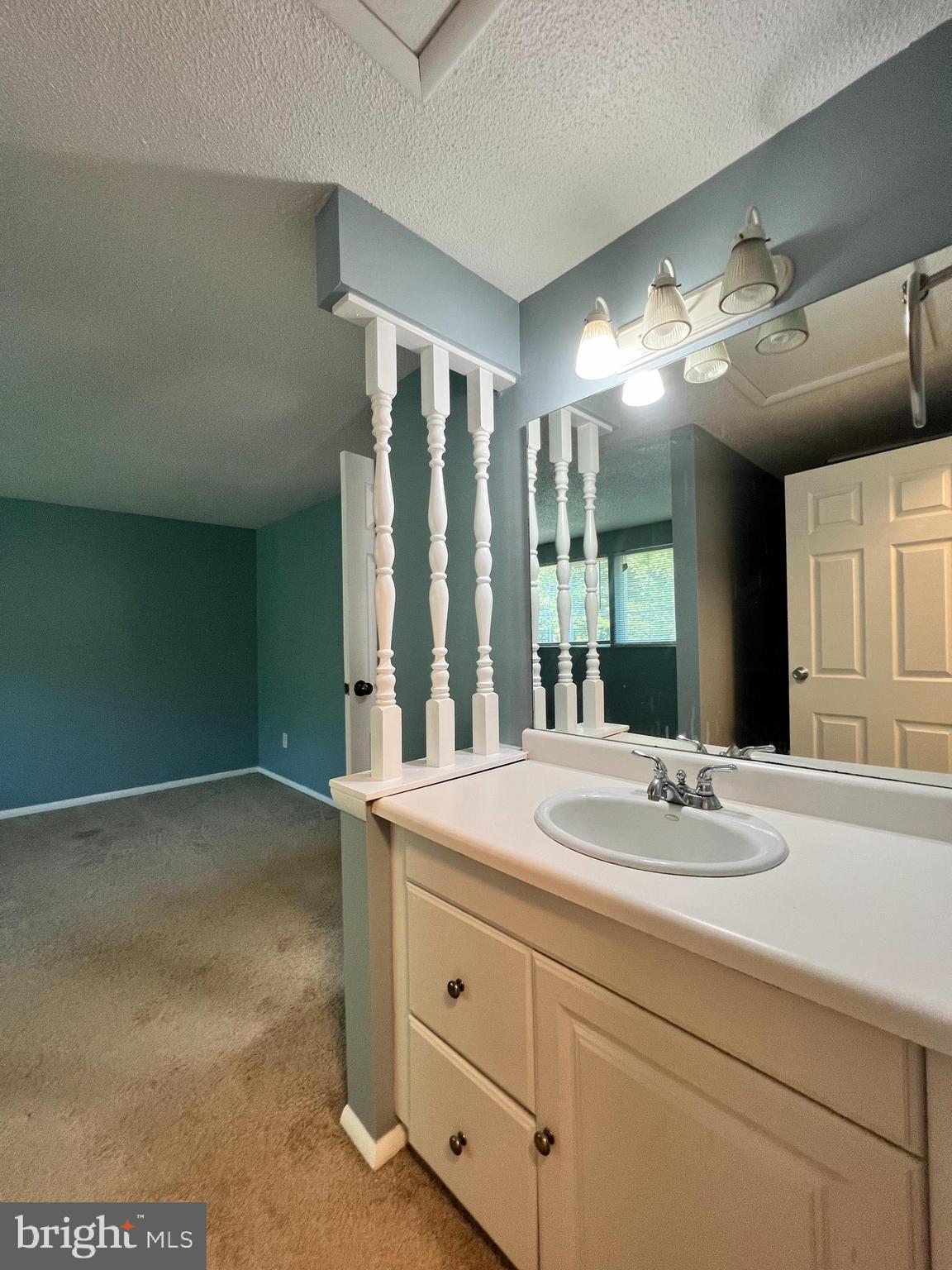 NEWINGTON FOREST - Residential Lease