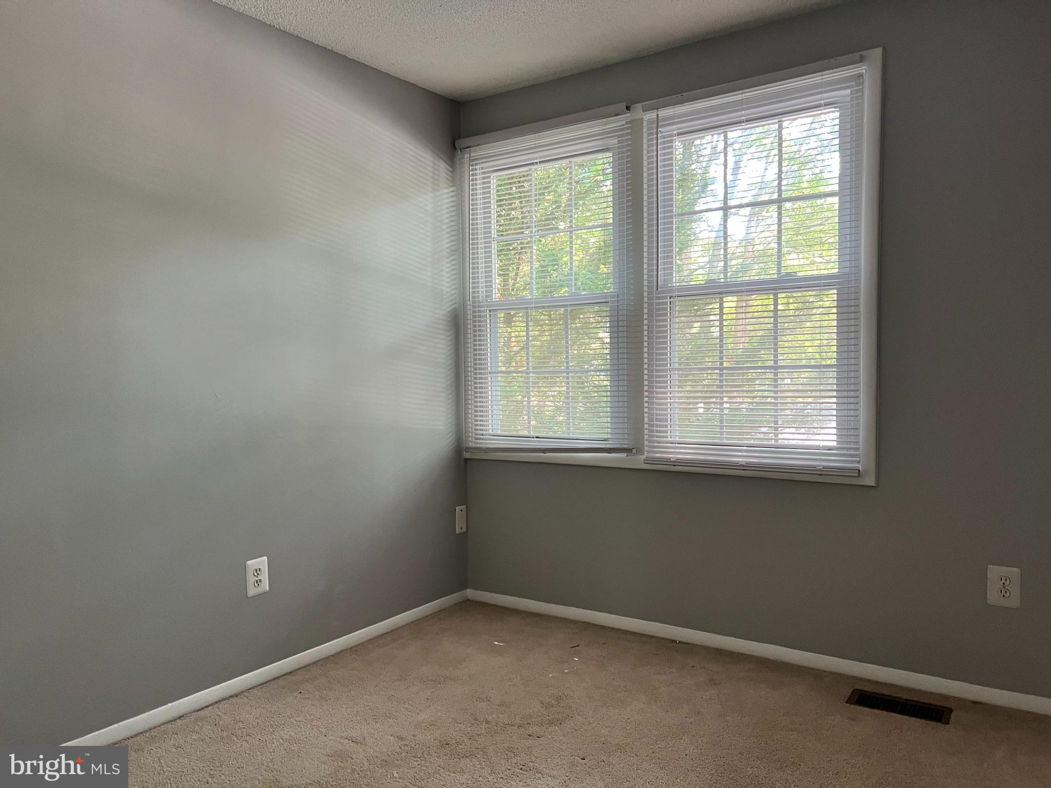 NEWINGTON FOREST - Residential Lease