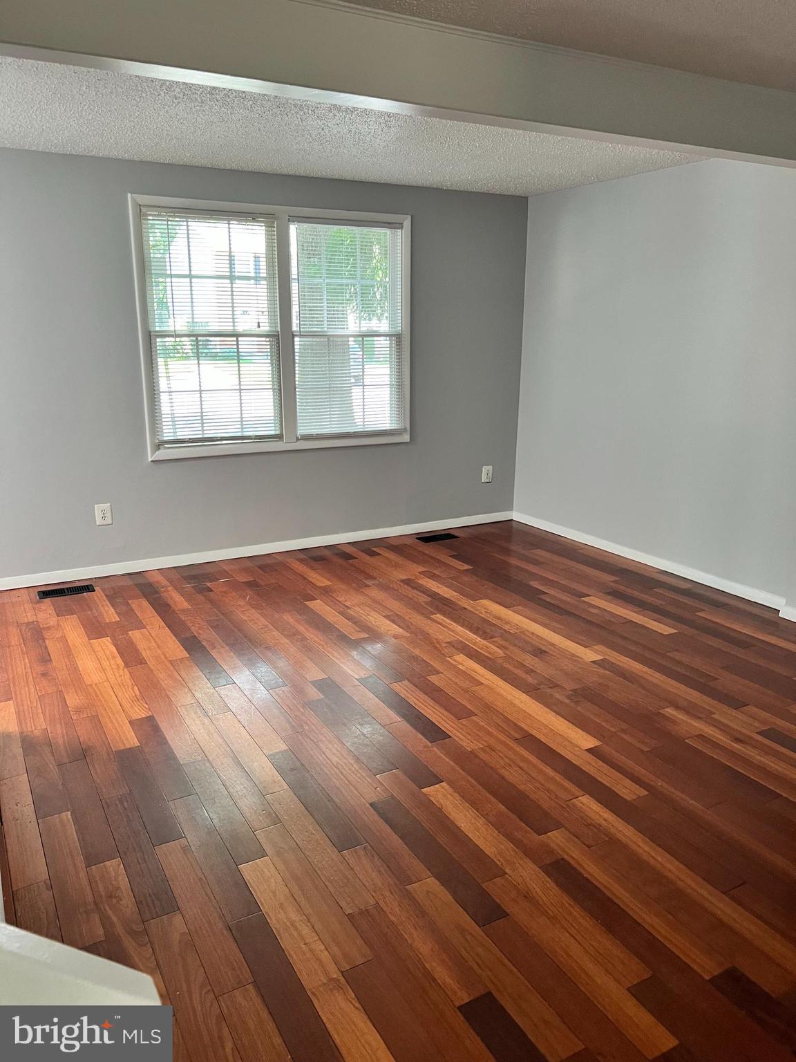 NEWINGTON FOREST - Residential Lease