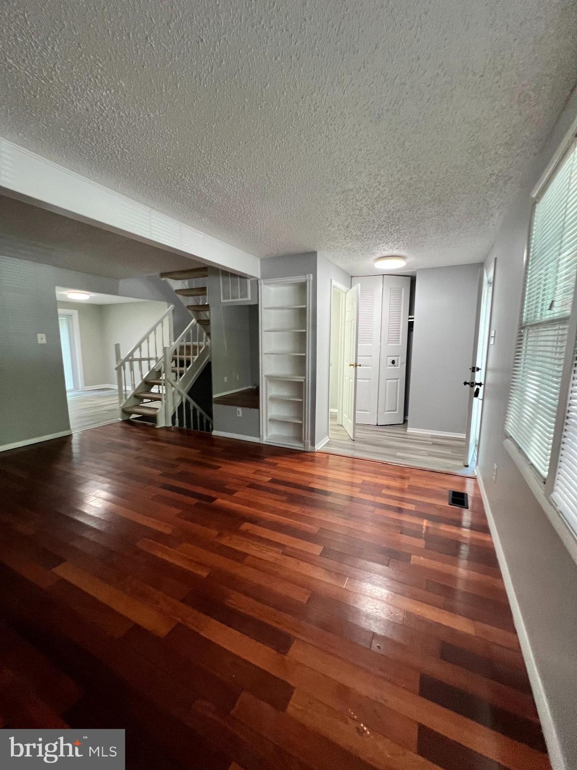 NEWINGTON FOREST - Residential Lease