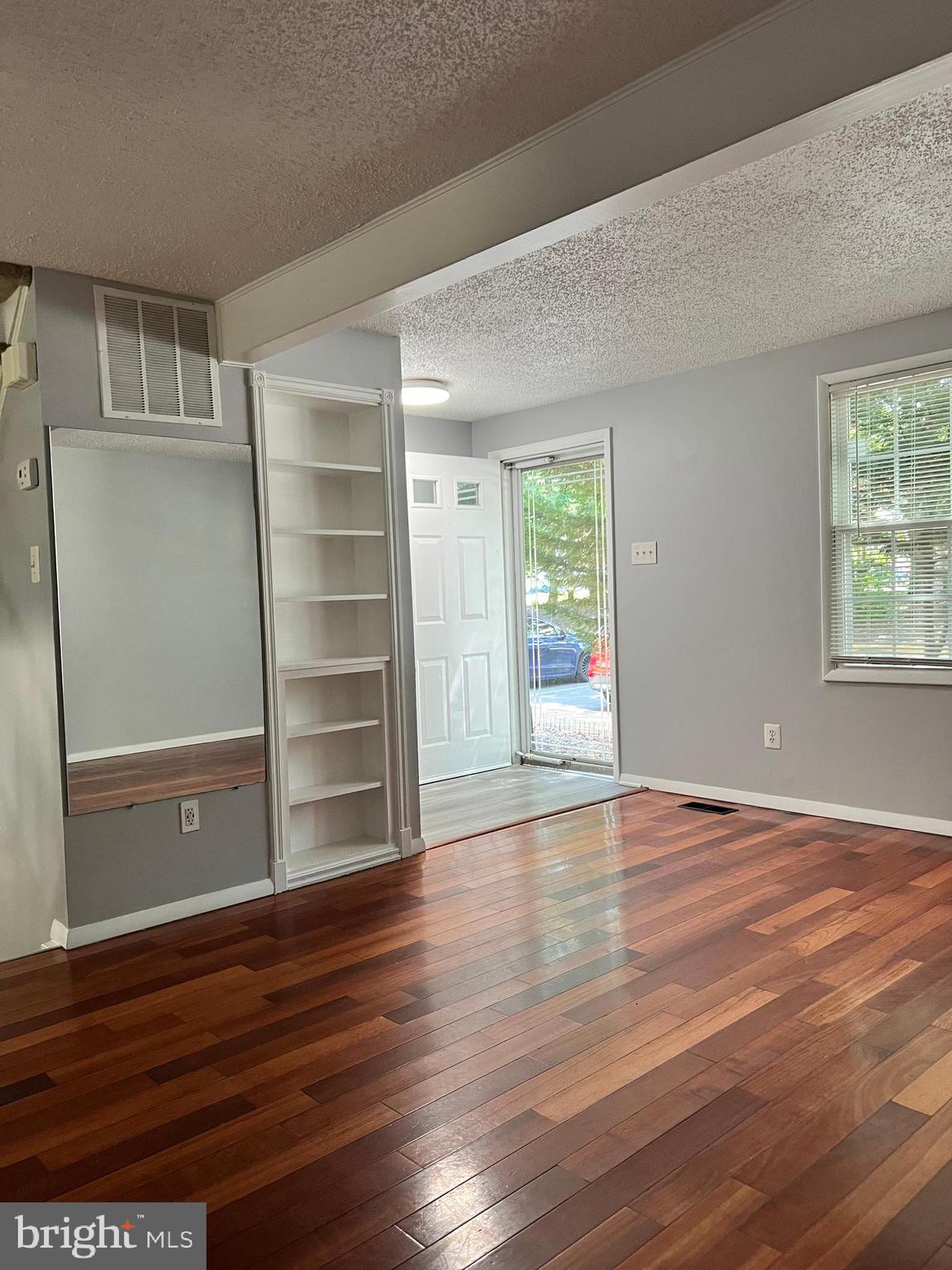 NEWINGTON FOREST - Residential Lease