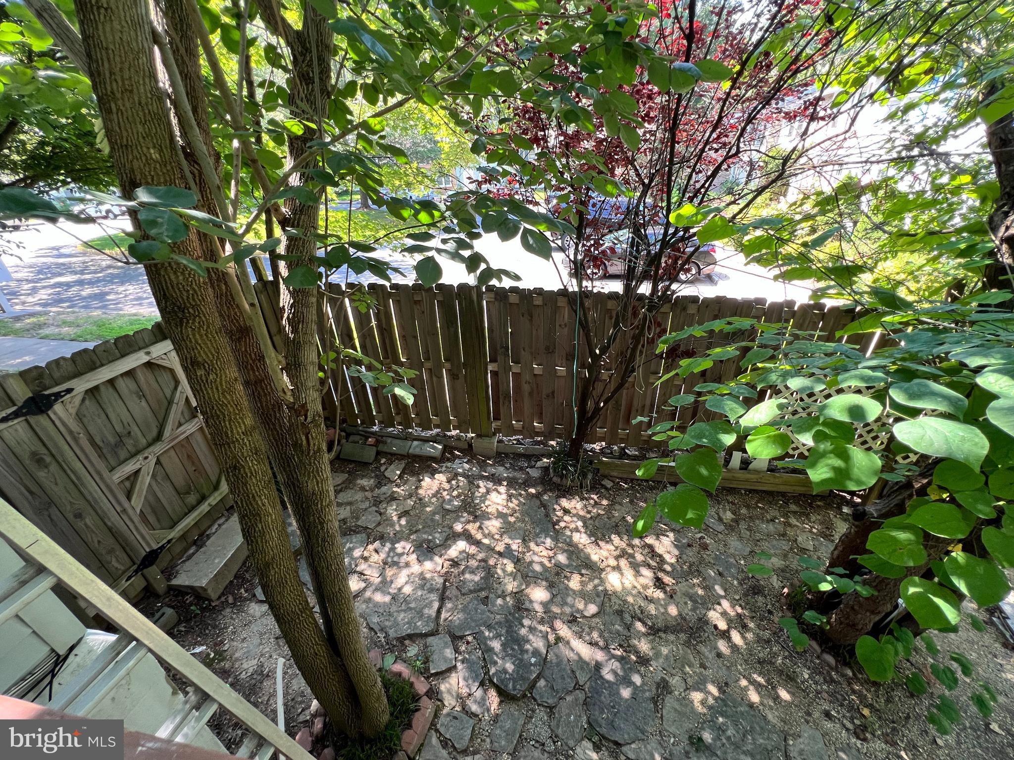 NEWINGTON FOREST - Residential Lease