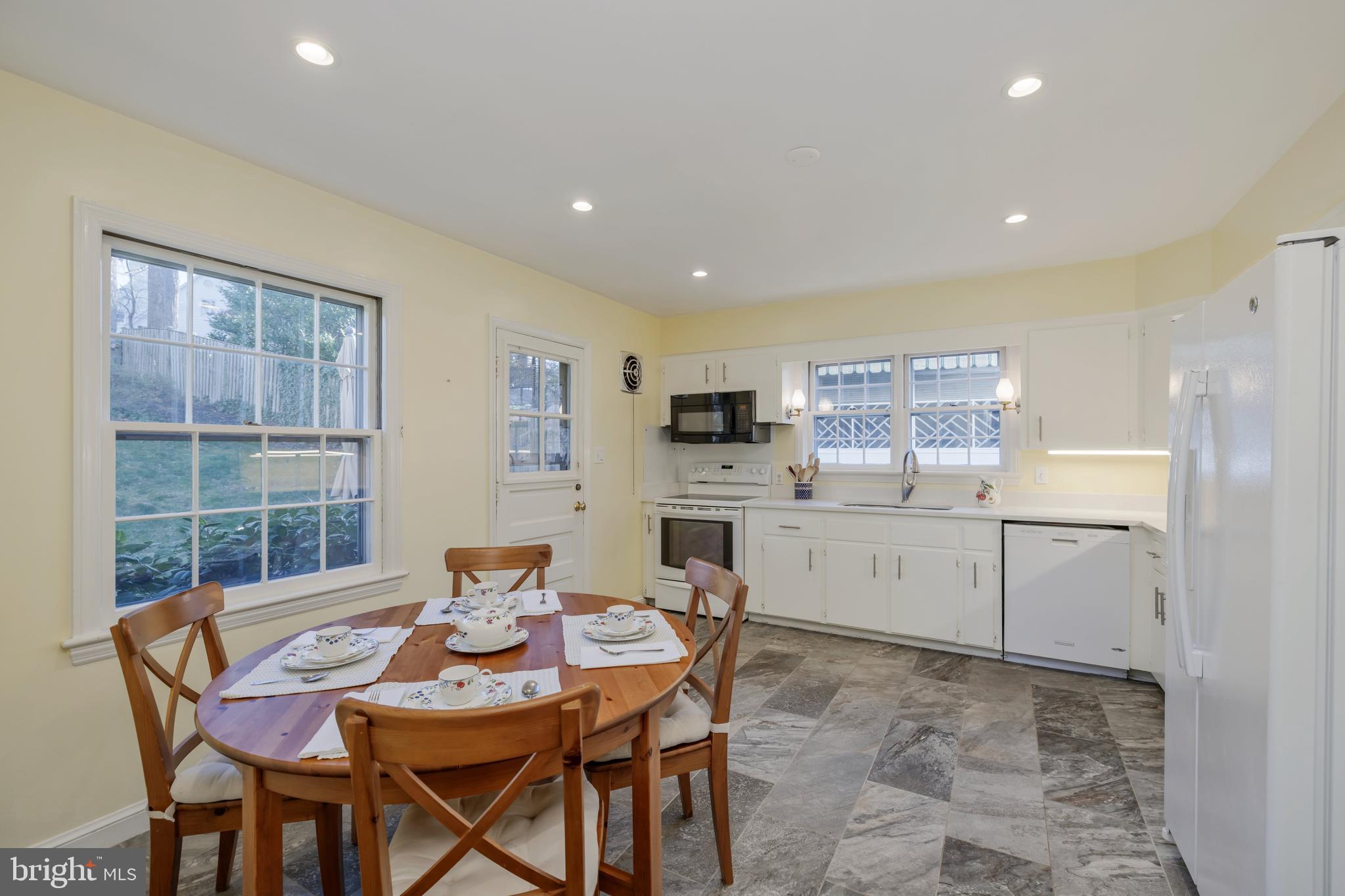 THE HAMLET - Residential