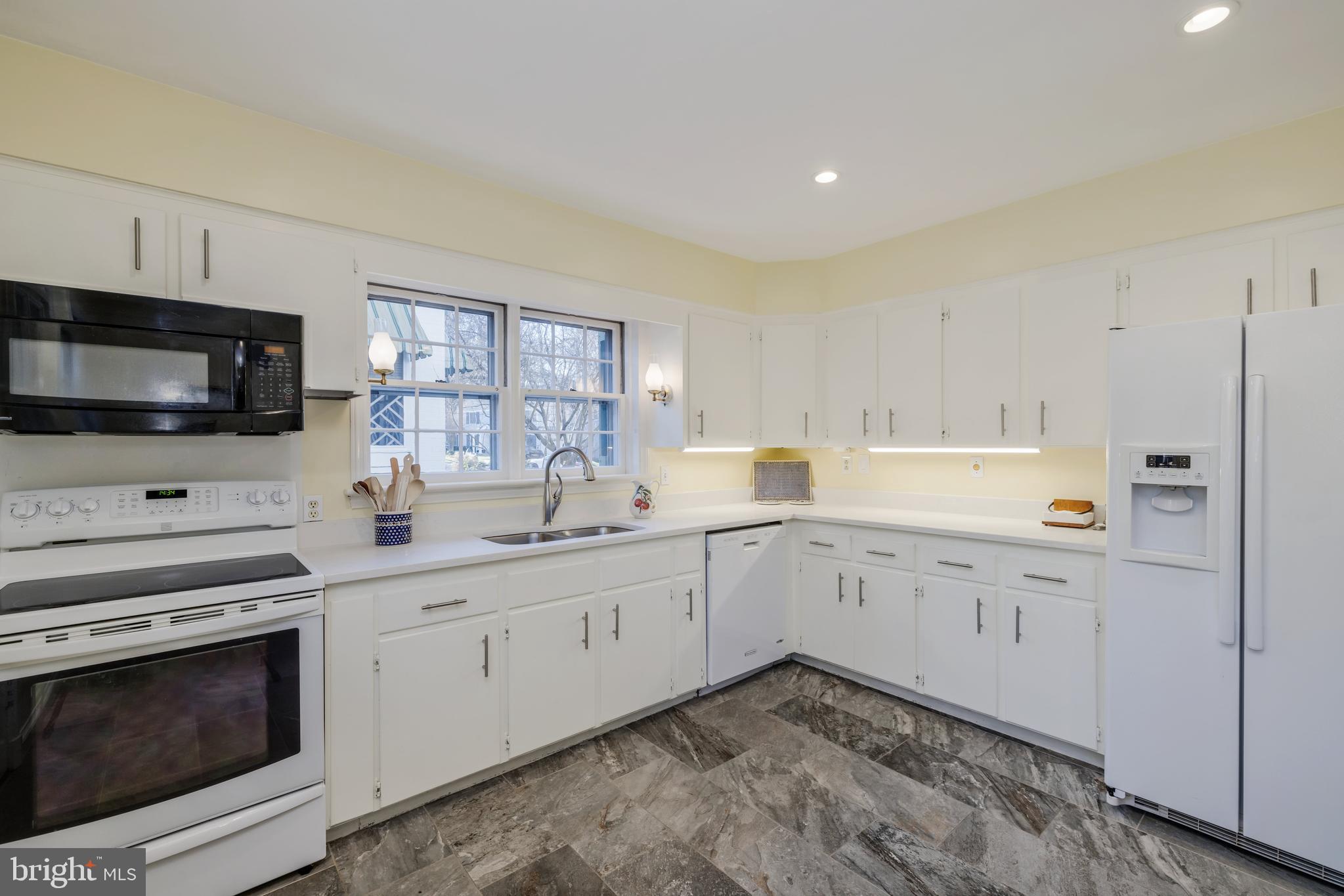 THE HAMLET - Residential