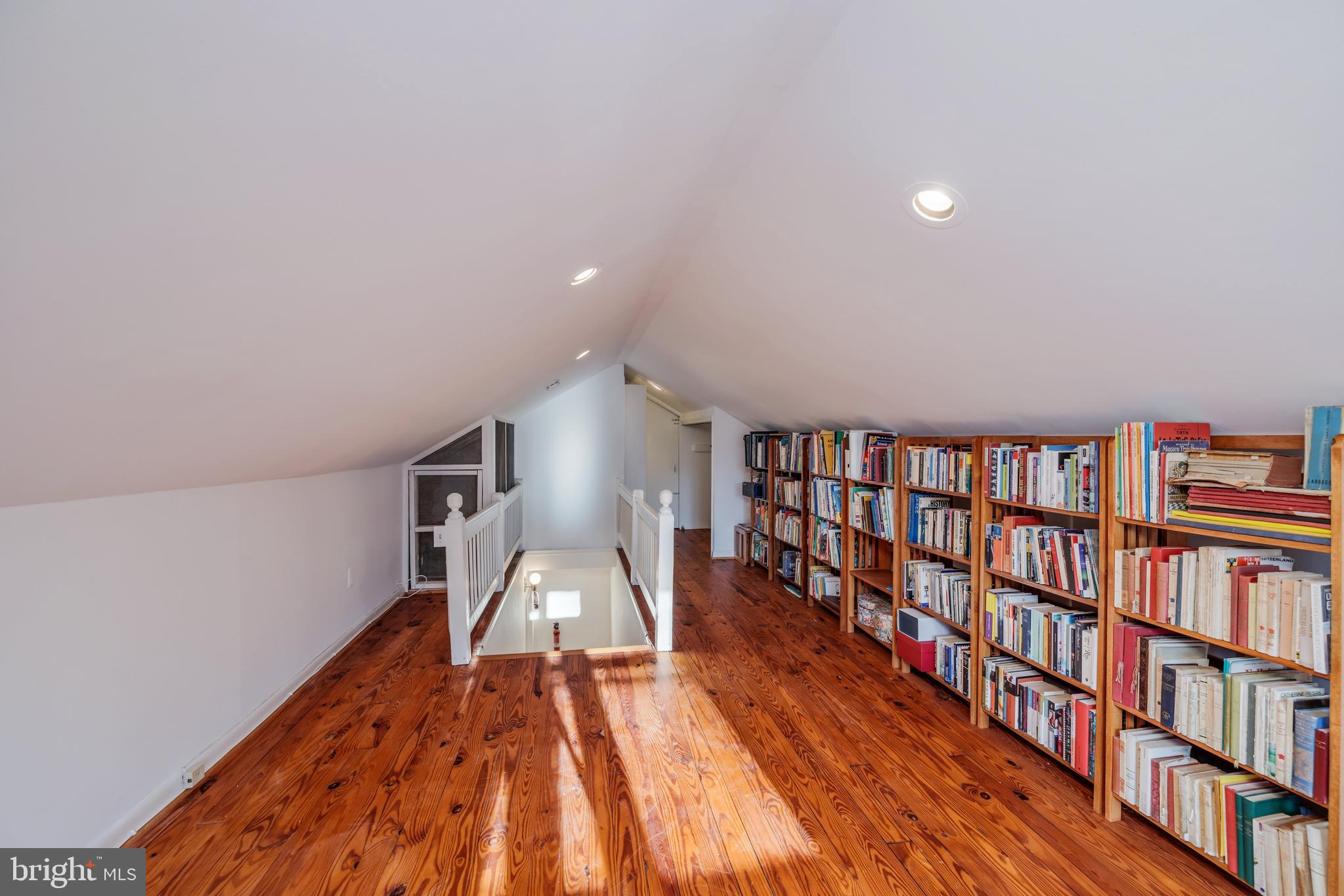 THE HAMLET - Residential