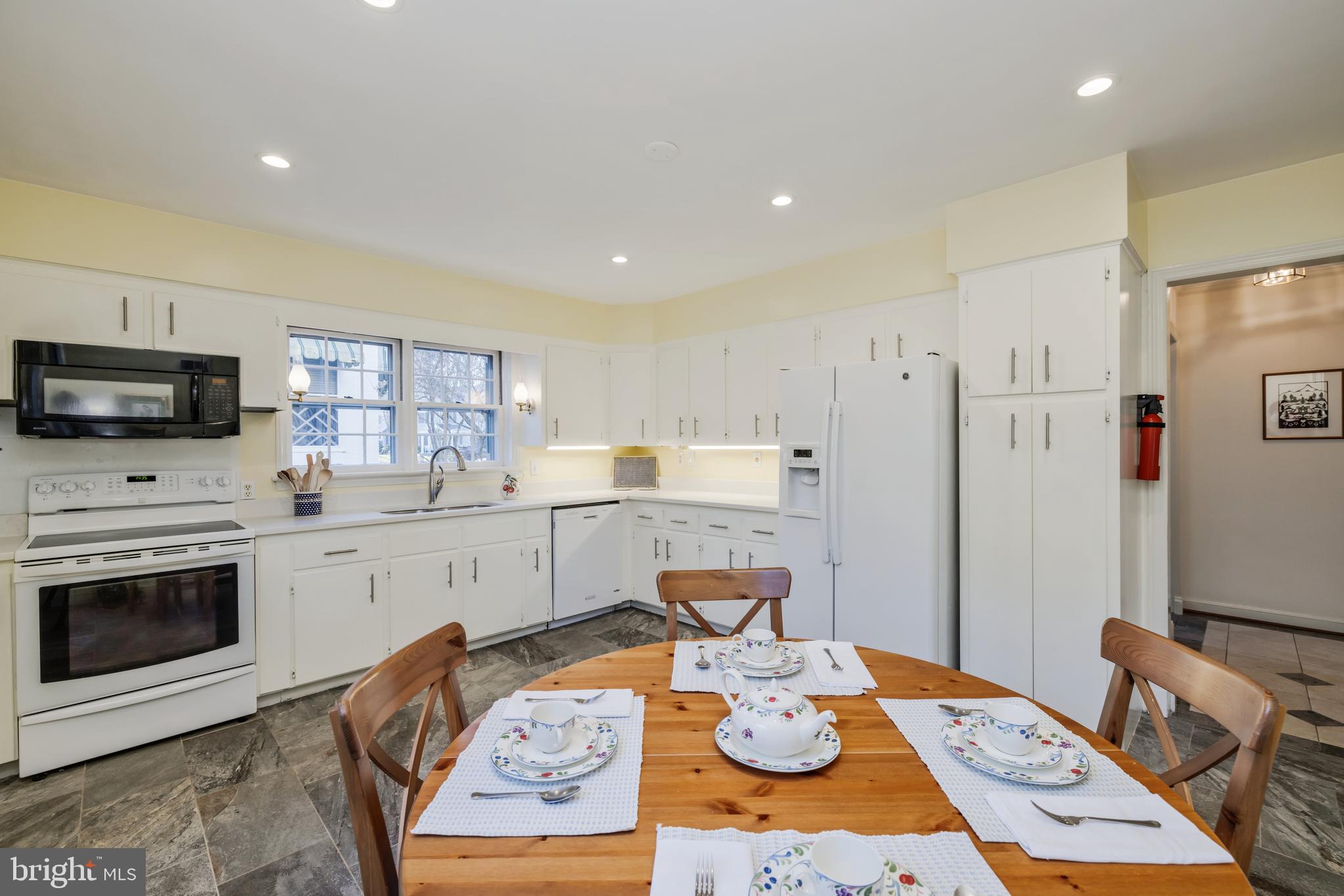 THE HAMLET - Residential