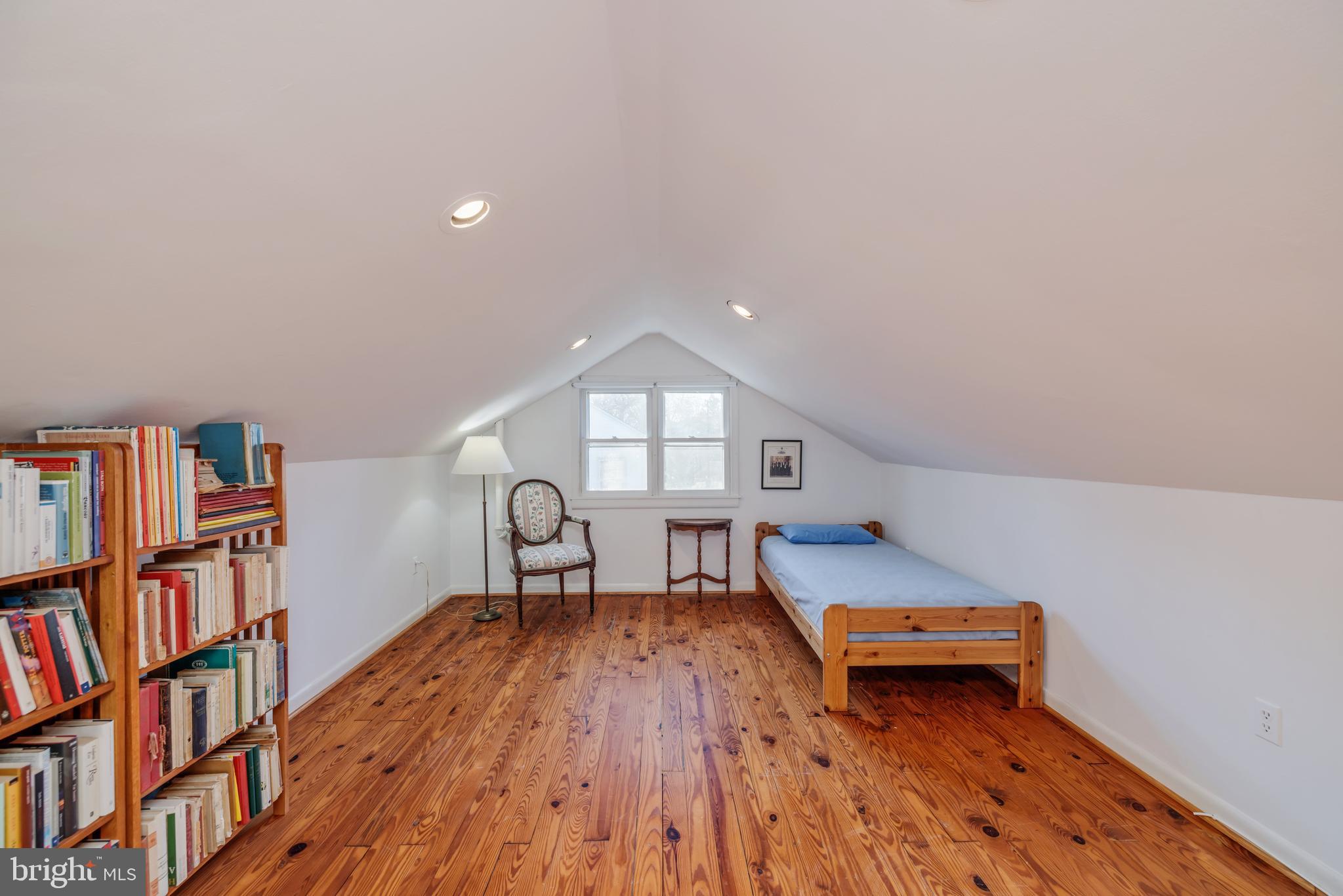 THE HAMLET - Residential