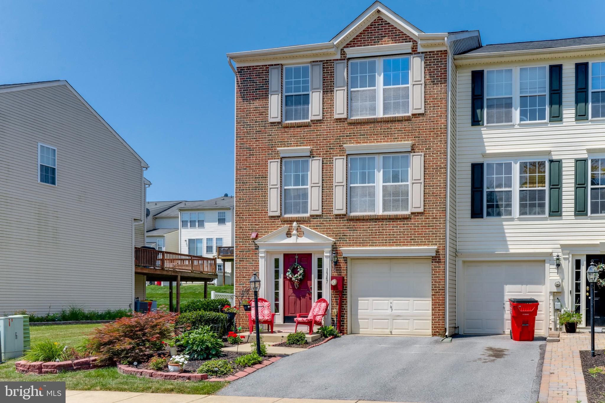 LAKELAND PLACE - Residential